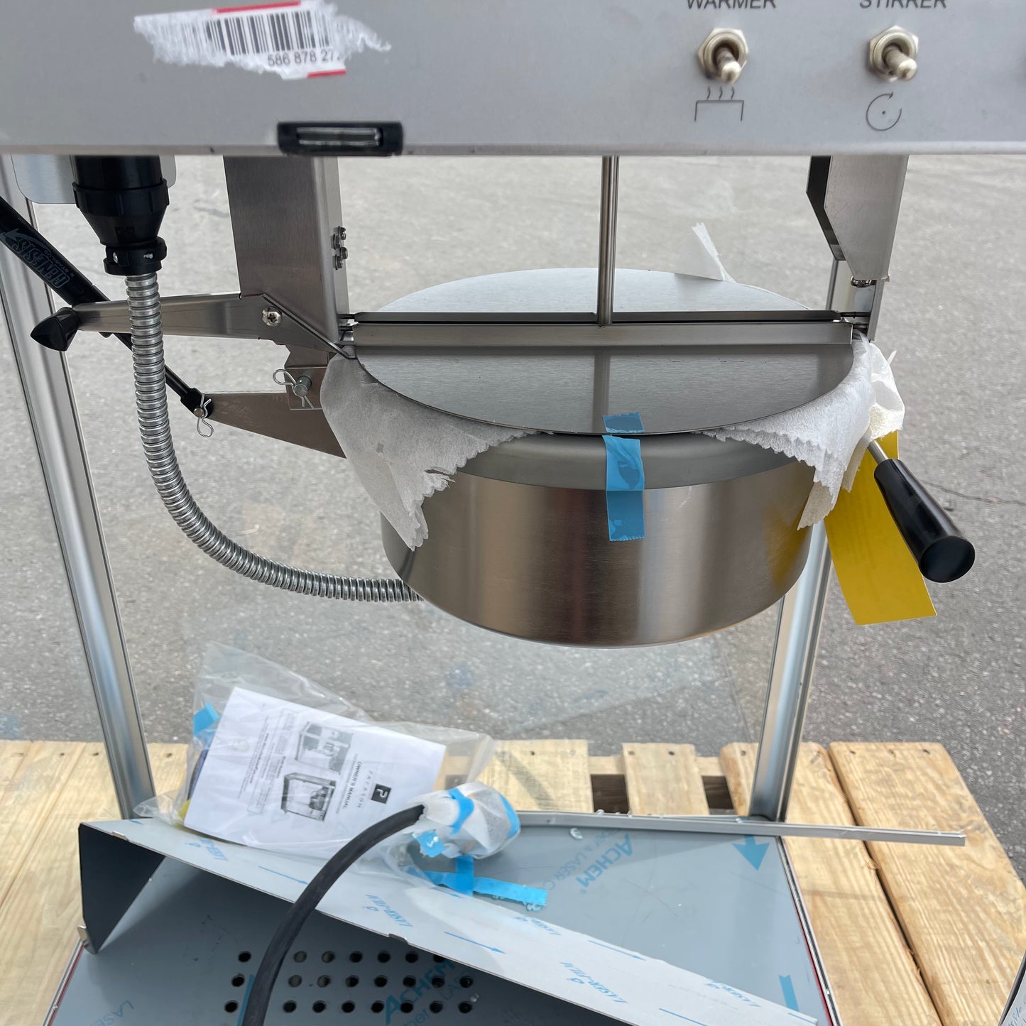 ZA@ Pallet of PARAGON Theater Pop 16 Popcorn Machine 1116110 (AS-IS)