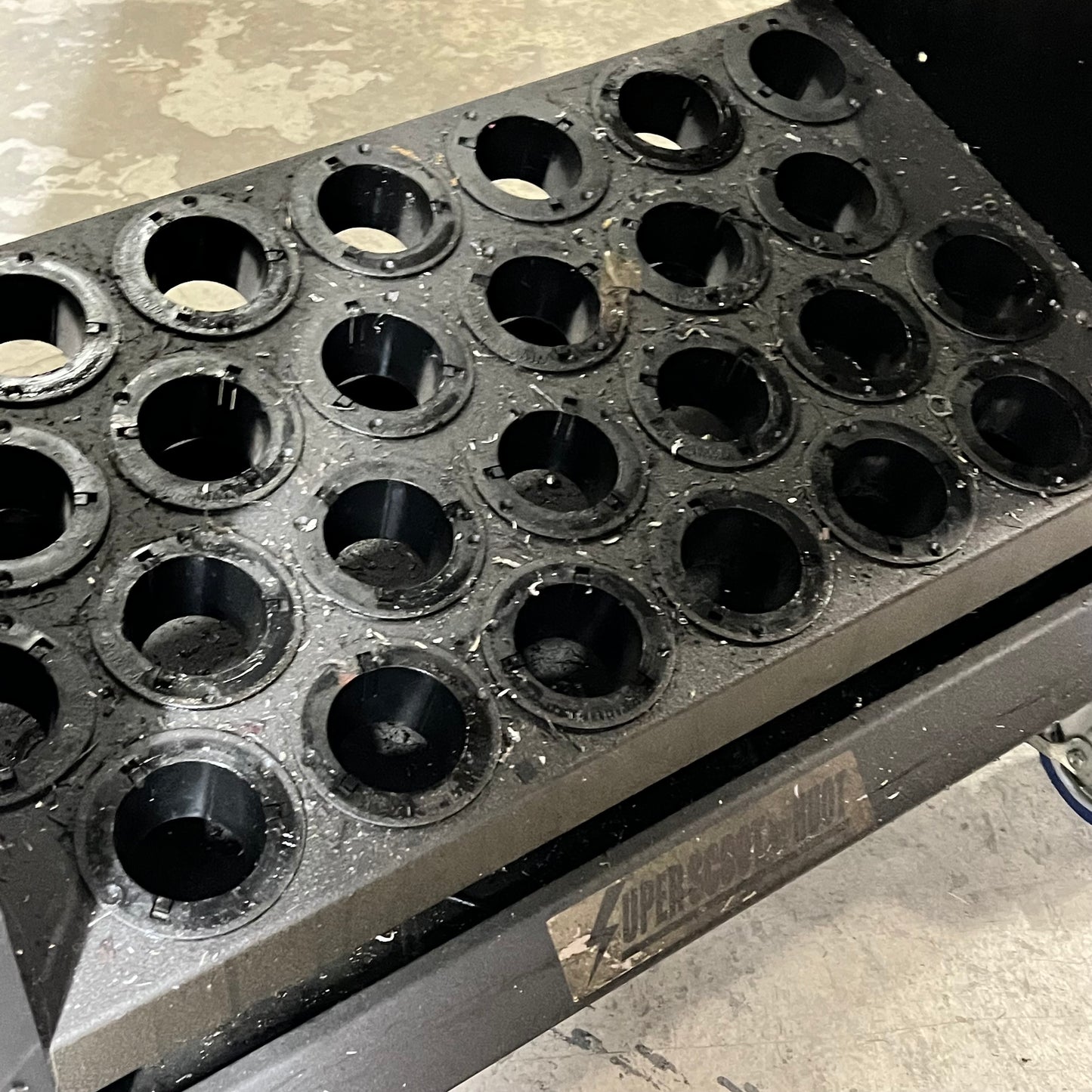 SUPER SCOOT HUOT 12 Gauge Steel Tool Holder Cart 48 Tool Slots (Used)