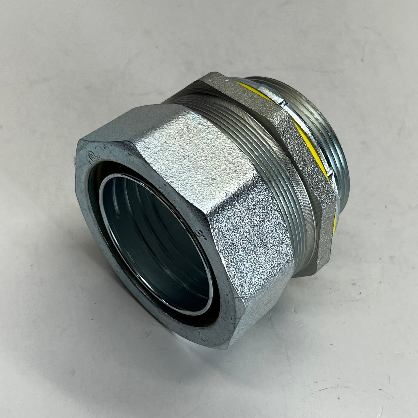 HUBELL-RACO Conduit Connector Non-insulated  3" - 3-13/16 in L x 4-3/4 in W 3412