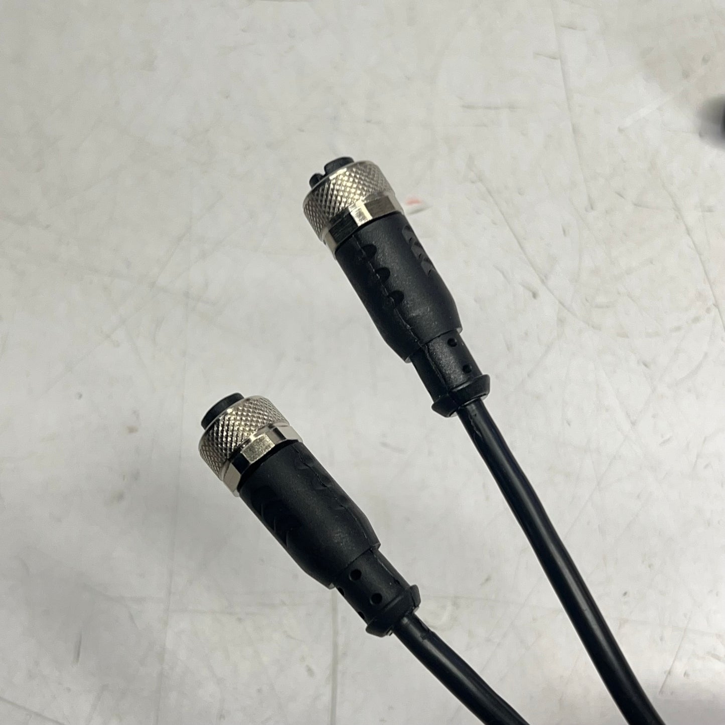 IFM Electronics Y Splitter Cable High Range Wide Operate Temp Range 24DC EY5053