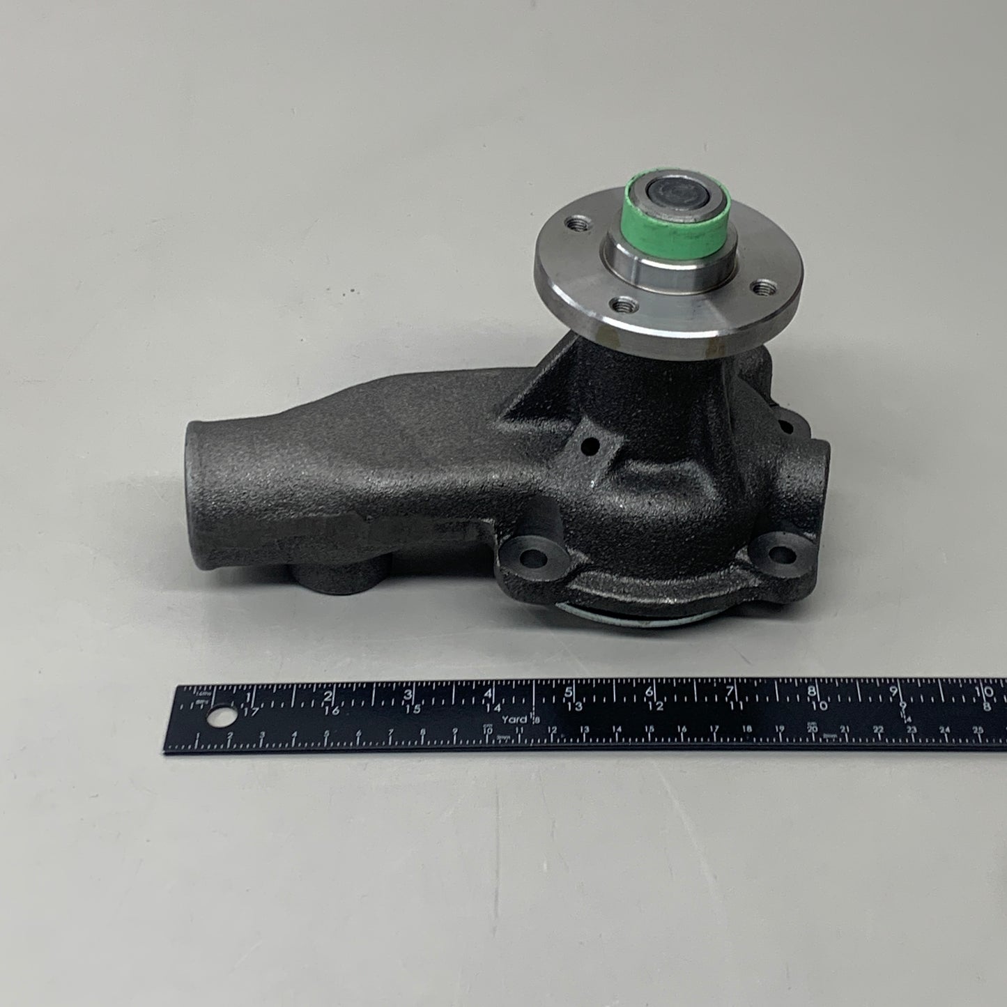 GMB Engine Water Pump for Ford Vehicles 194197 125-1340