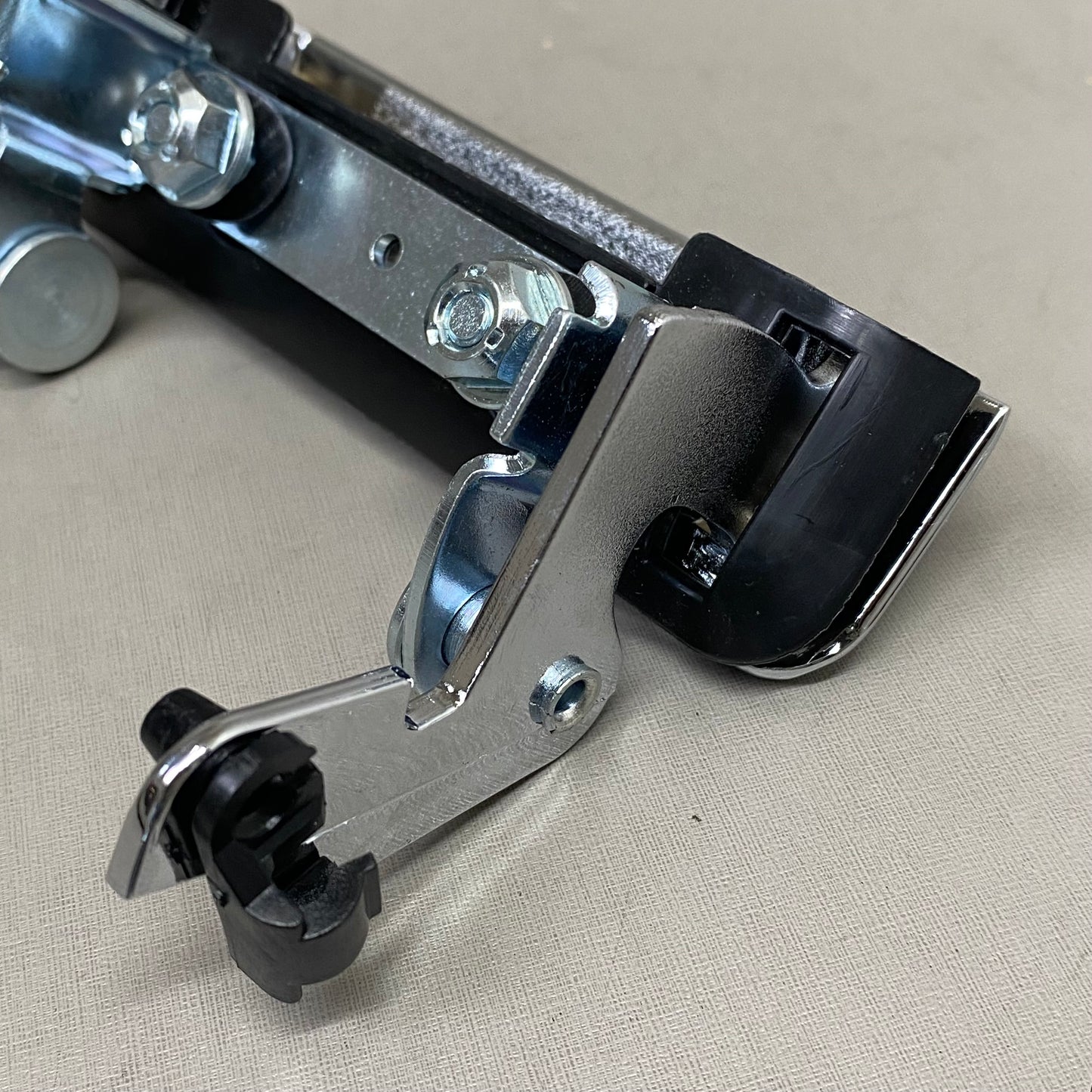 MOPAR (2 Pack) Outer Door Handle Set For Dodge Charger 500/R/t/super Bee Silver