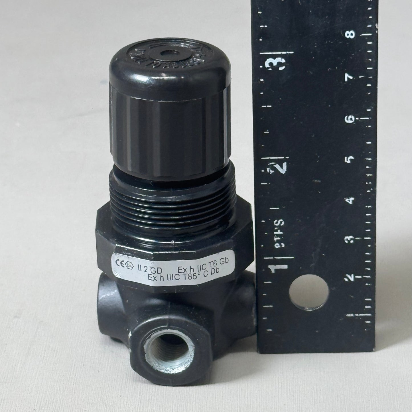 NORGREN Regulator 1/8" PTF 14 Scfm Reliving Diaphragm 5 to 50 Psig R07-100-RNEA