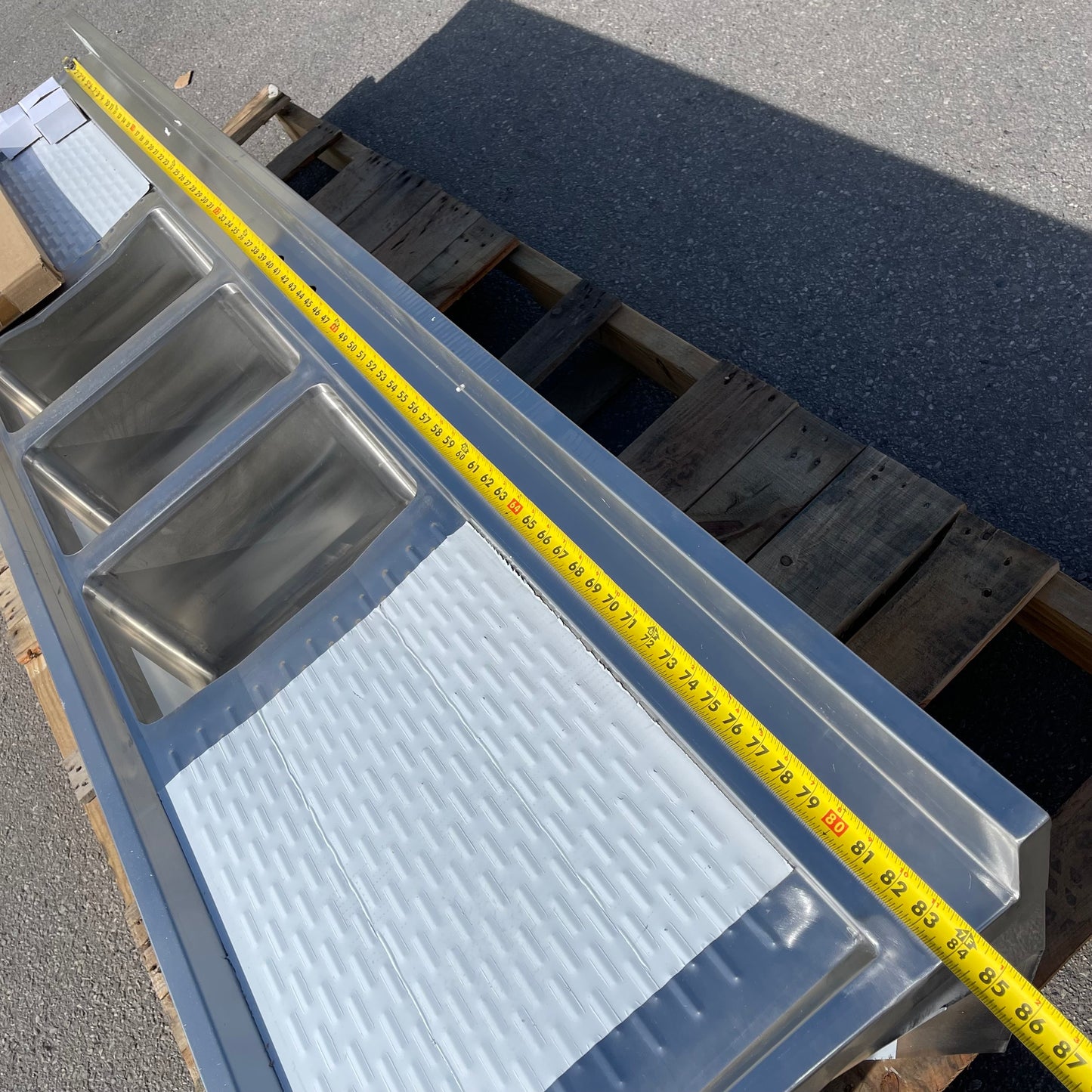 ZA@ Pallet of REGENCY Three-bowl Underbar Sink Stainless Steel 600B32184 (AS-IS)