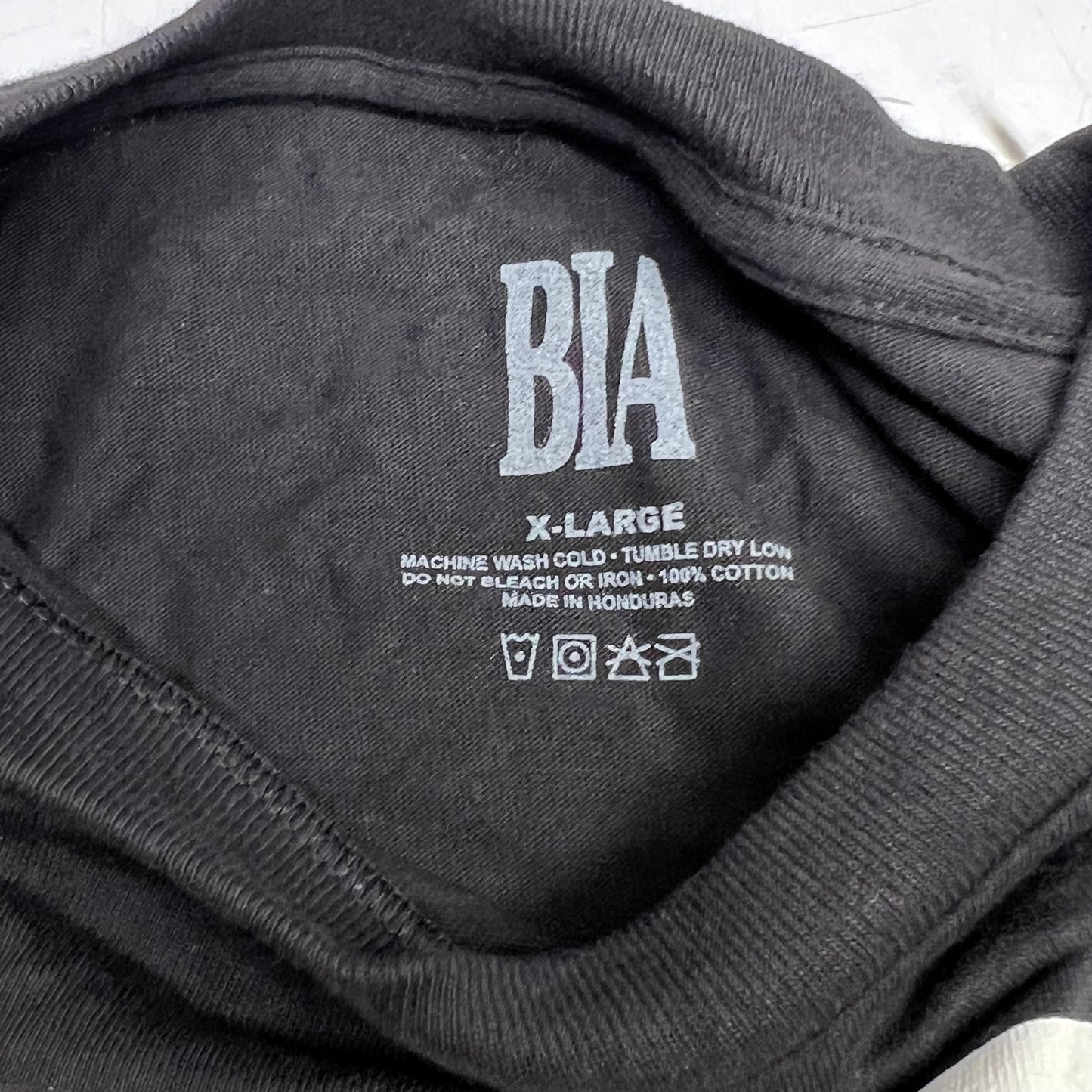 BIA  Polaroid Picture Bold Cotton Graphic Tee Shirt  Unisex Sz XL Black/Red