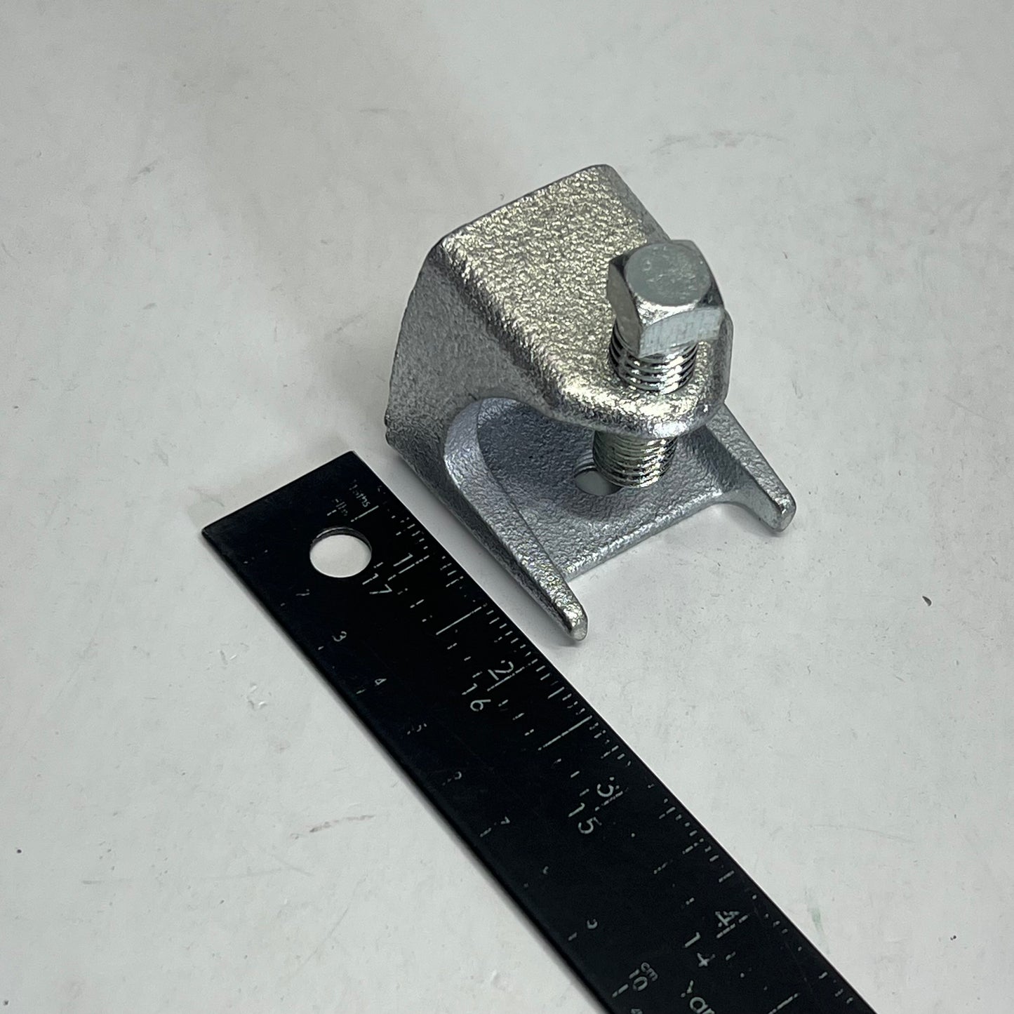 HUBBEL RACO Beam Clamp Malleable Iron Corrosion Resistance 2" 0224345