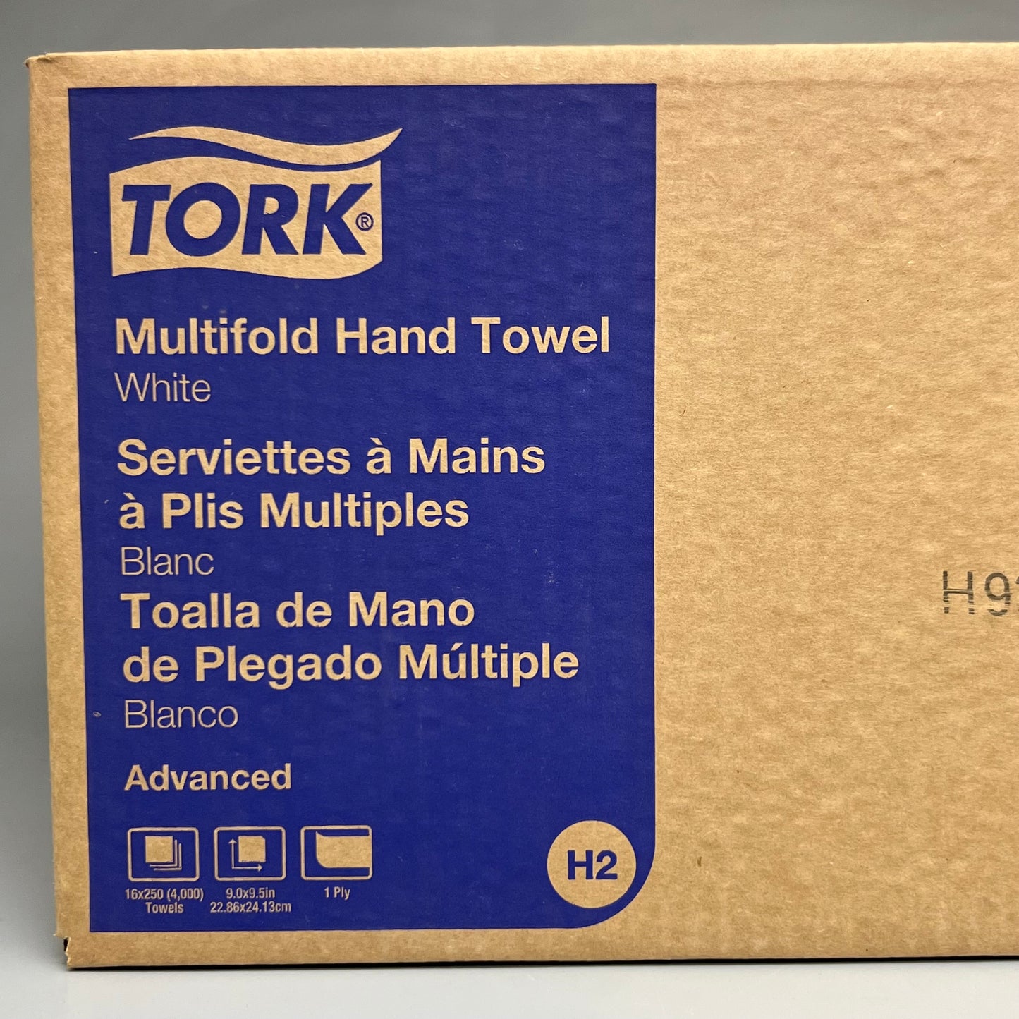 TORK (16 PACK, 250 per pack) Advanced Multifold Hand Towels 9"x9.5" 424824 White