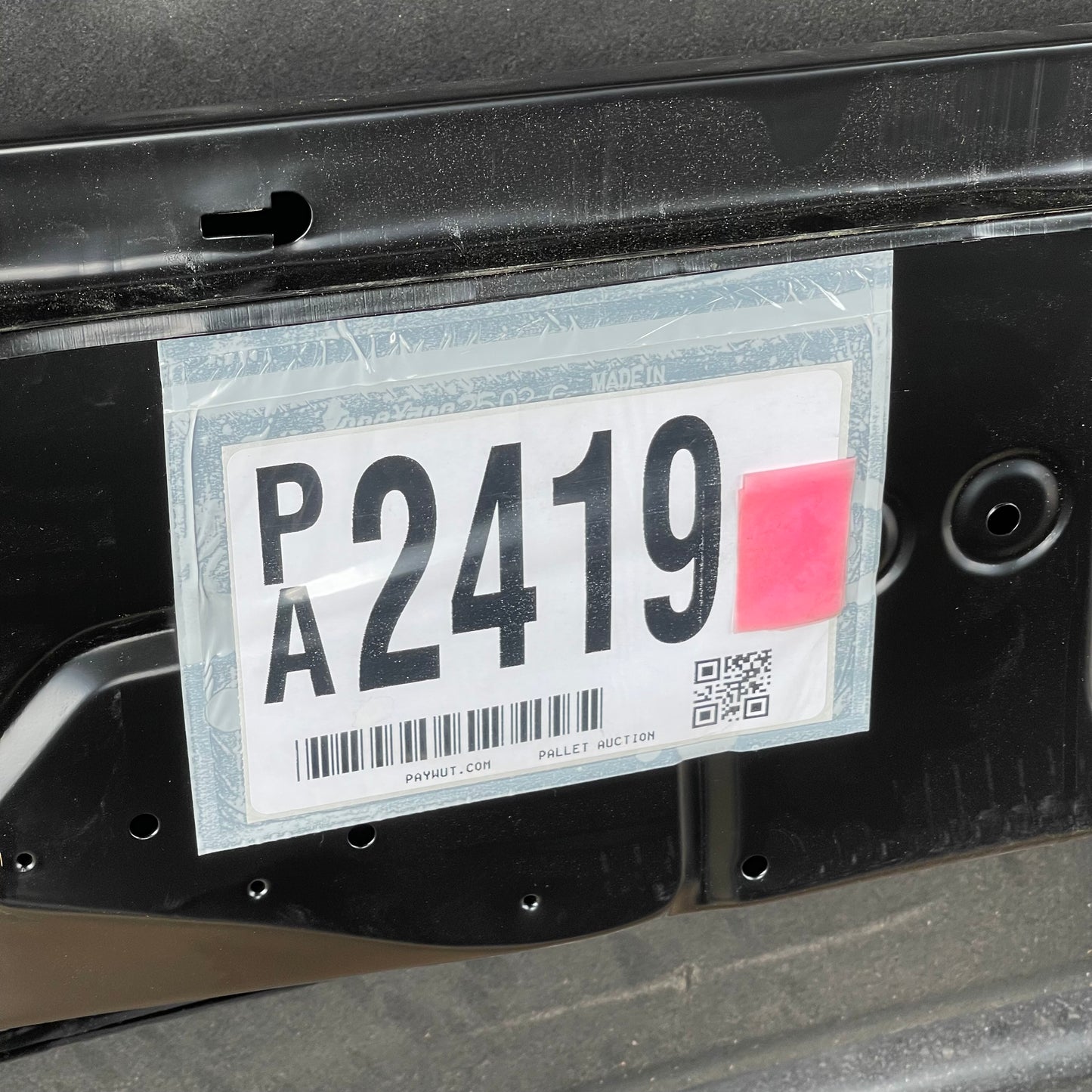 ZA@ TONG YANG Front Left Fender for Chevy / GMC Truck 1981-1987 Black CV-10003A-LH (AS-IS)
