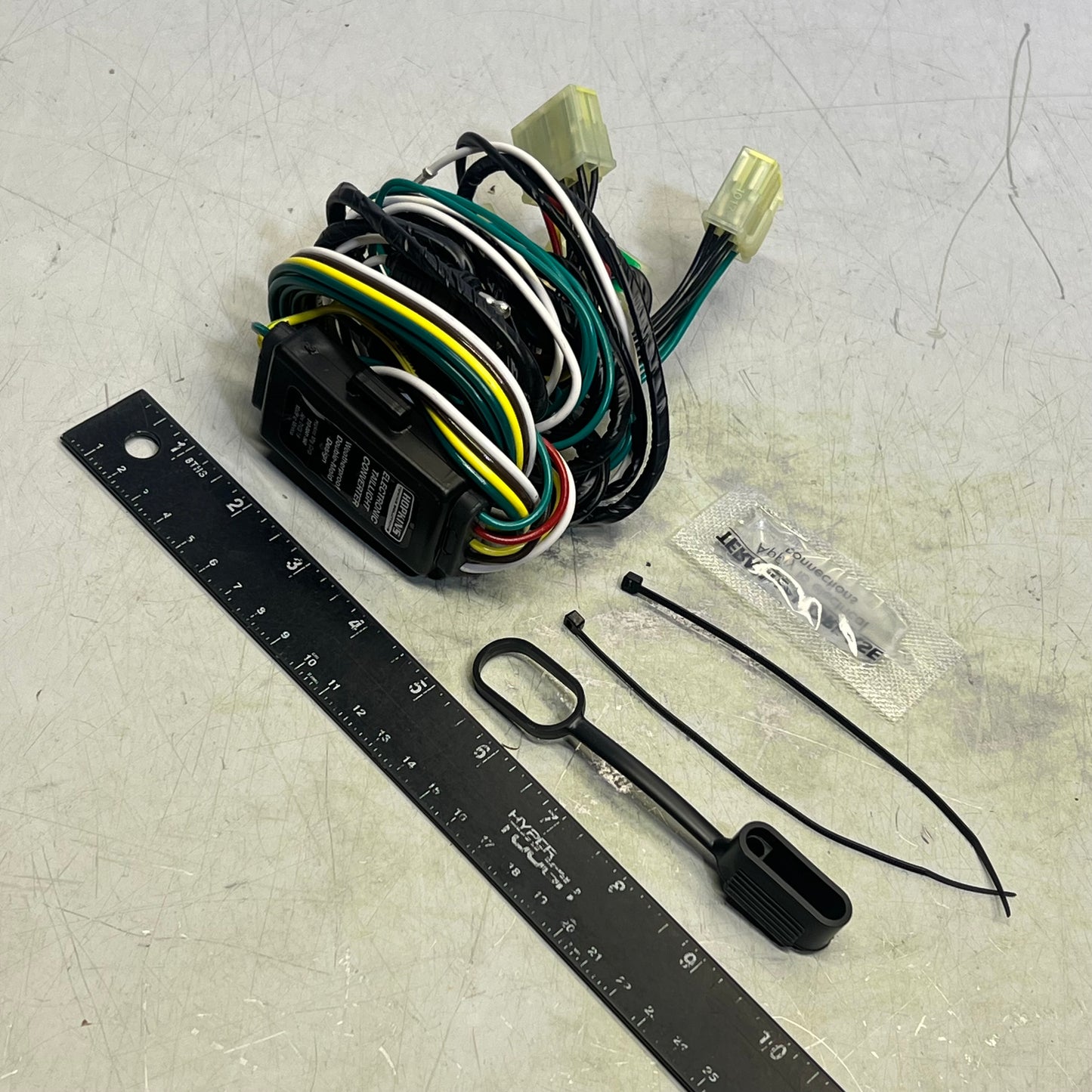 HOPKINS Toyota Vehicle Specific Kit For Pickup 1984-1995 & Tacoma 1995-04 43315