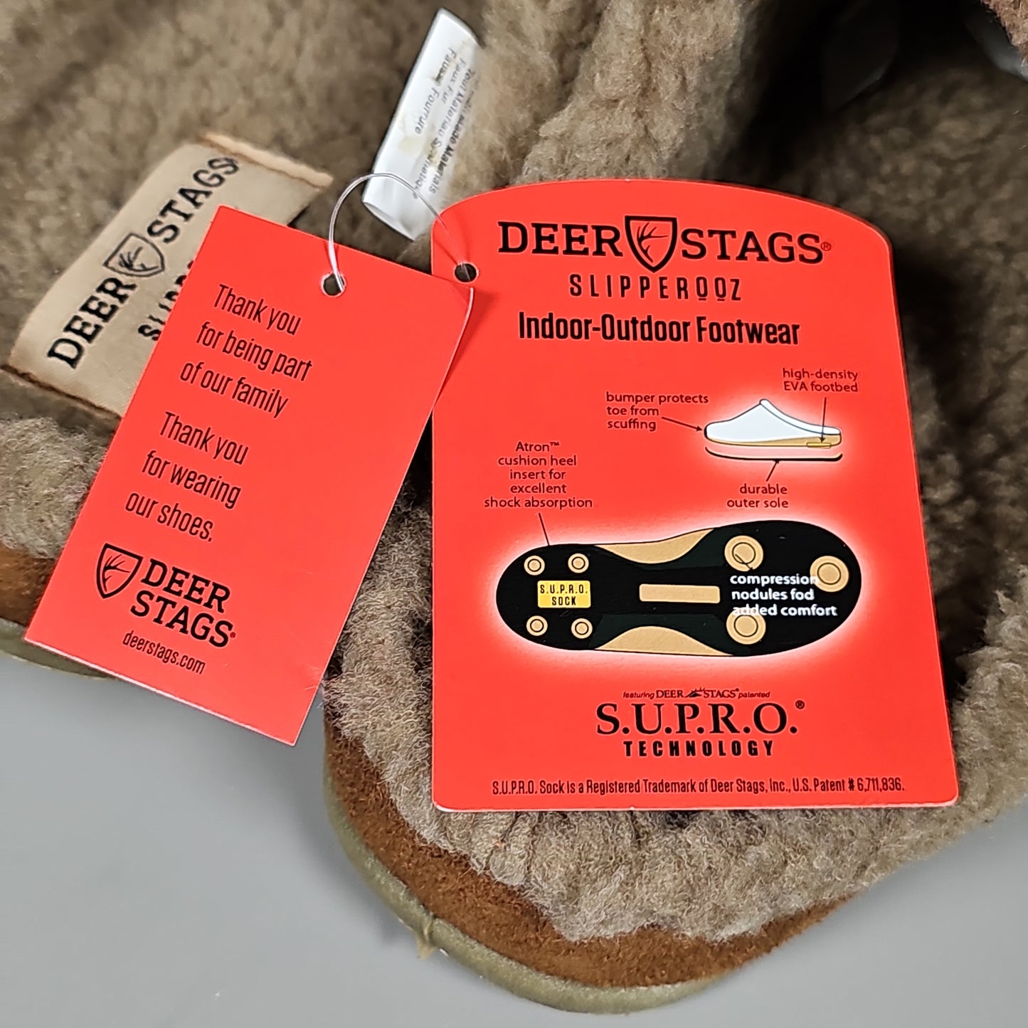 DEER STAGS Nordic Unisex Microsuede Slipper in Chestnut Sz 8 Mens / 10 Womens (New)