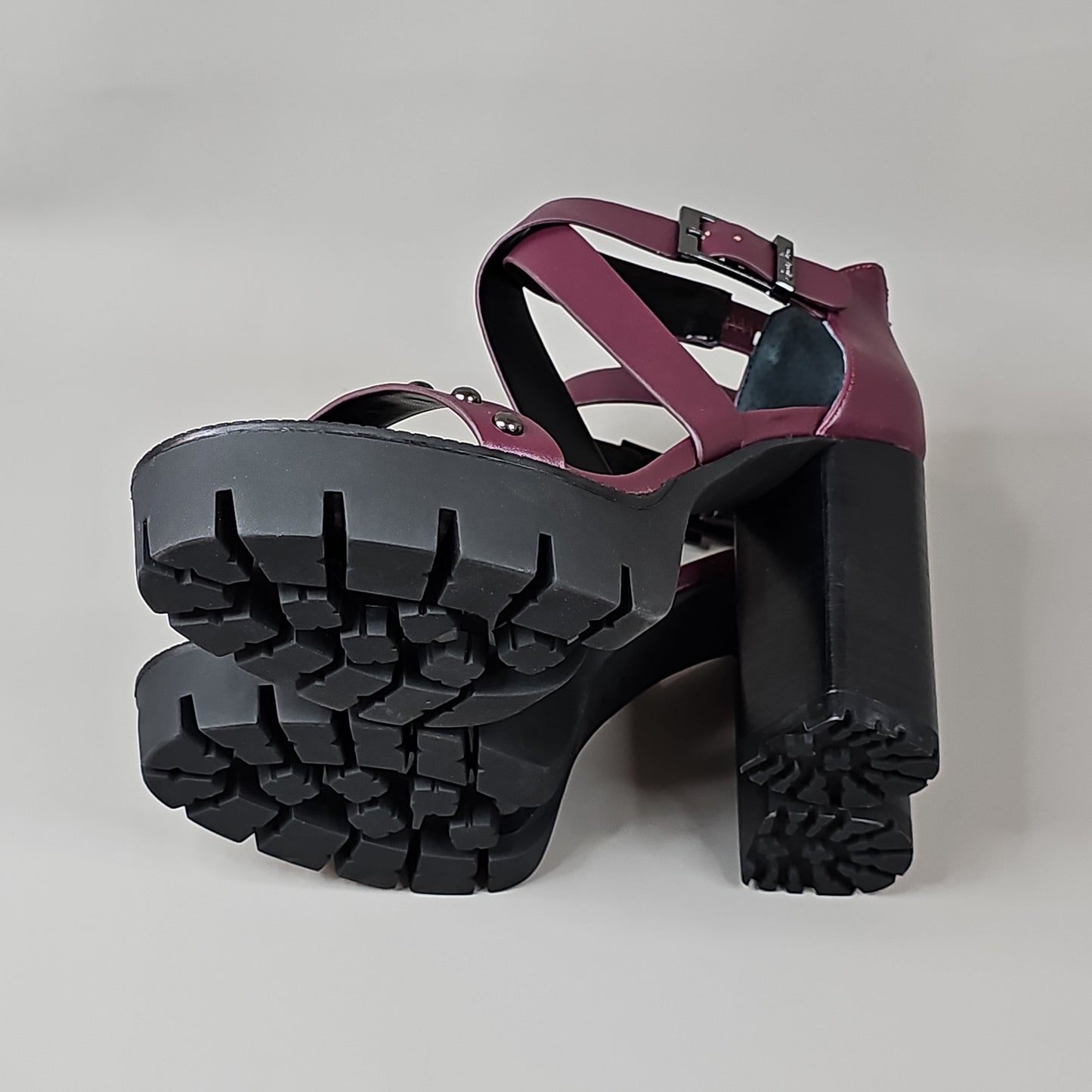 CHARLES BY CHARLES DAVID Women's Vanden Studded Sandal Shoe Sz 9M Burgundy (New)
