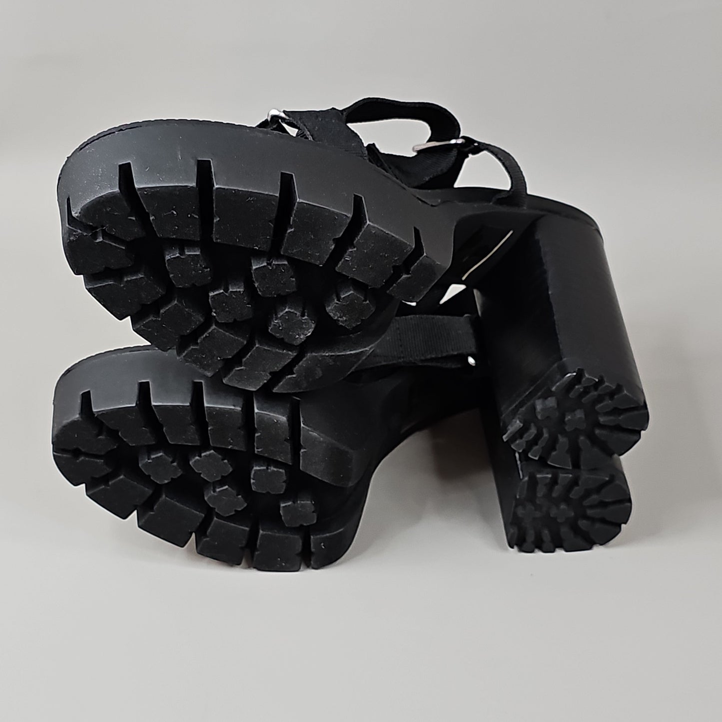 CHARLES BY CHARLES DAVID Women's Vast Sport Sandal Shoe Sz 10 M Black (New)