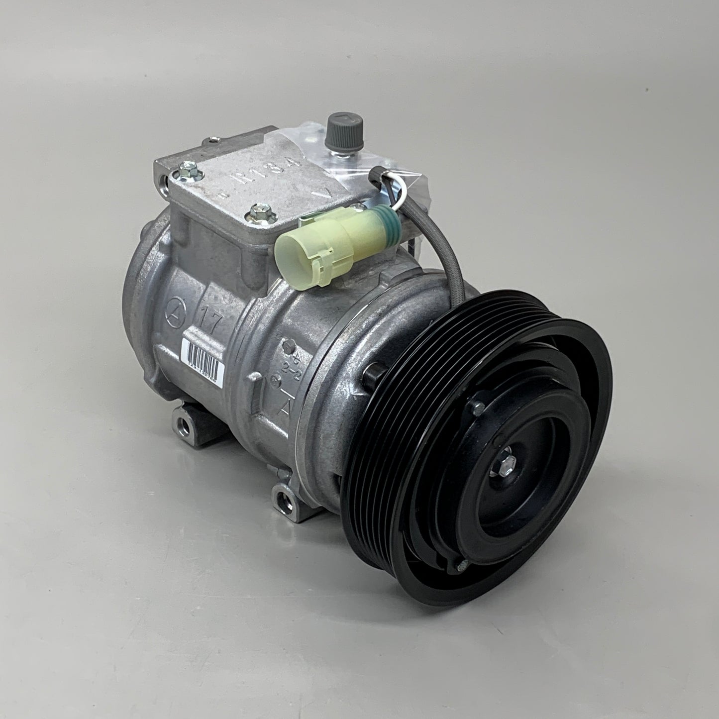 DENSO Compressor w/ Clutch Land Rover (No Core Value) 471-1348