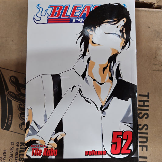 Bleach, Vol. 52 by Tite Kubo Paperback (New)