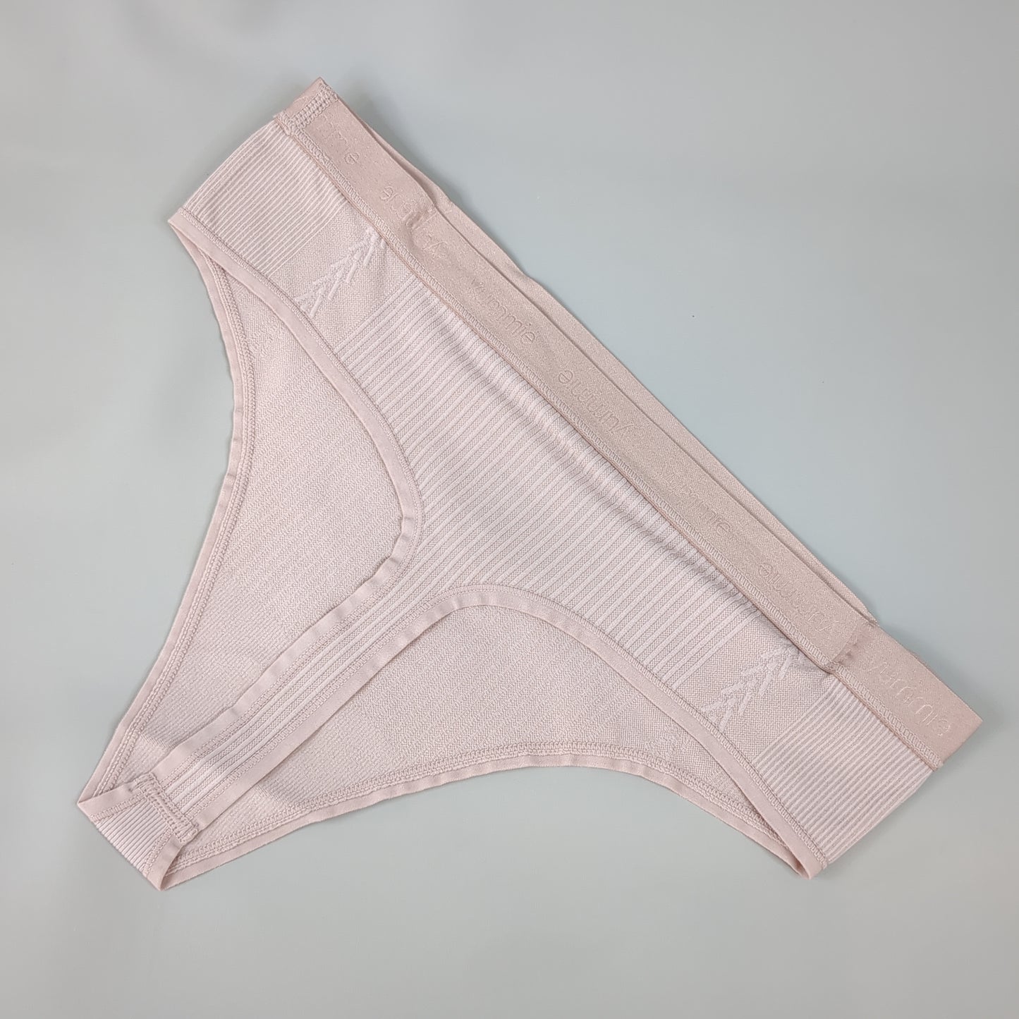 YUMMIE Eden Thong Women's Underwear Sz M/L Bark YT5-291 (New) – PayWut