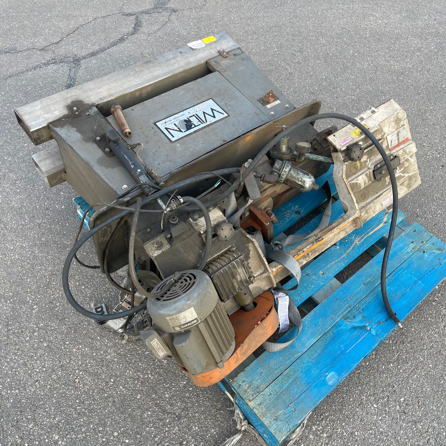 ZA@ Pallet of WILTON Horizontal Metalworking Band Saw 5634001 (AS-IS)