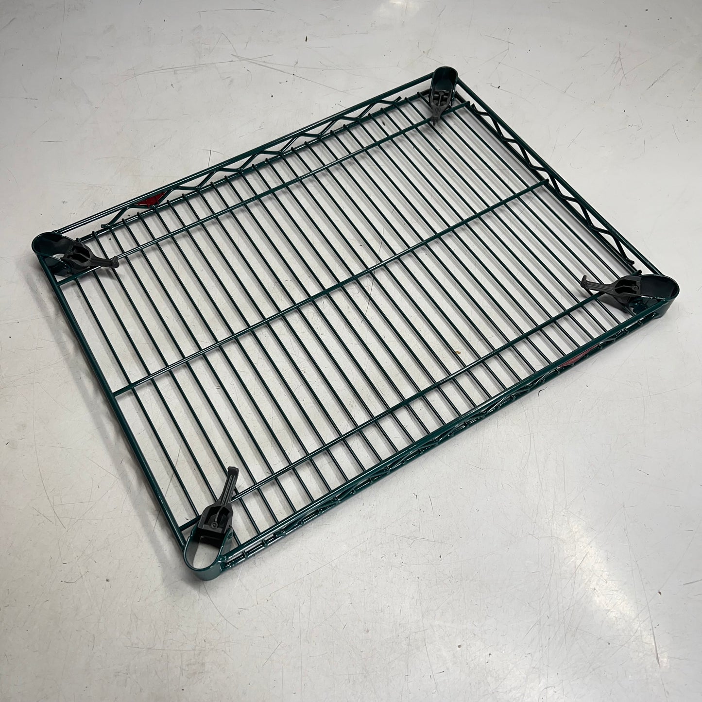 METRO (4 PACK) Super Adjustable Metroseal 3 Shelf 18x24 Green A1824NK3
