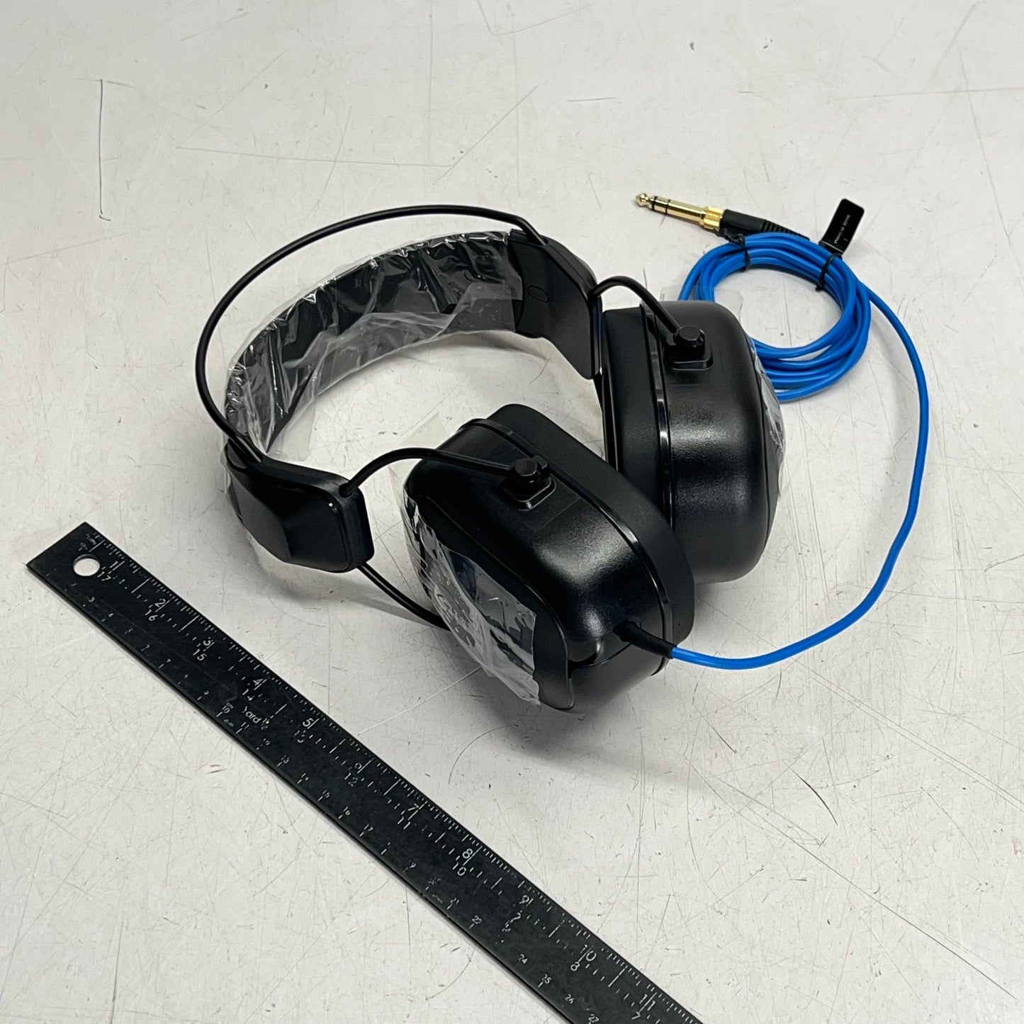 ALESIS Professional Drum Monitoring Headphones 40mm Full Range Black DRP100