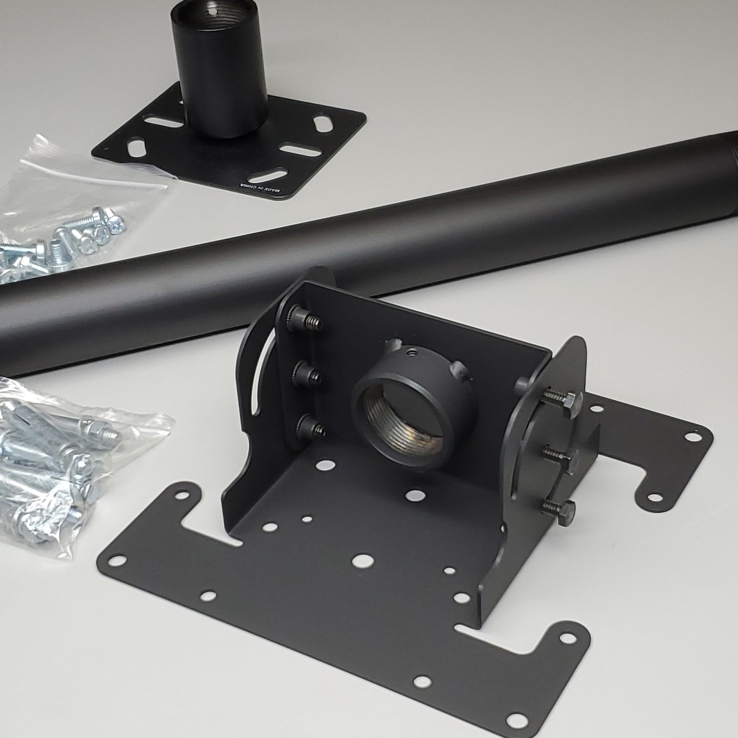 Projector TV Mount Kits 24"L Pole 6" x 6" Ceiling mount 8.5" x 8.5" Projector plate Black