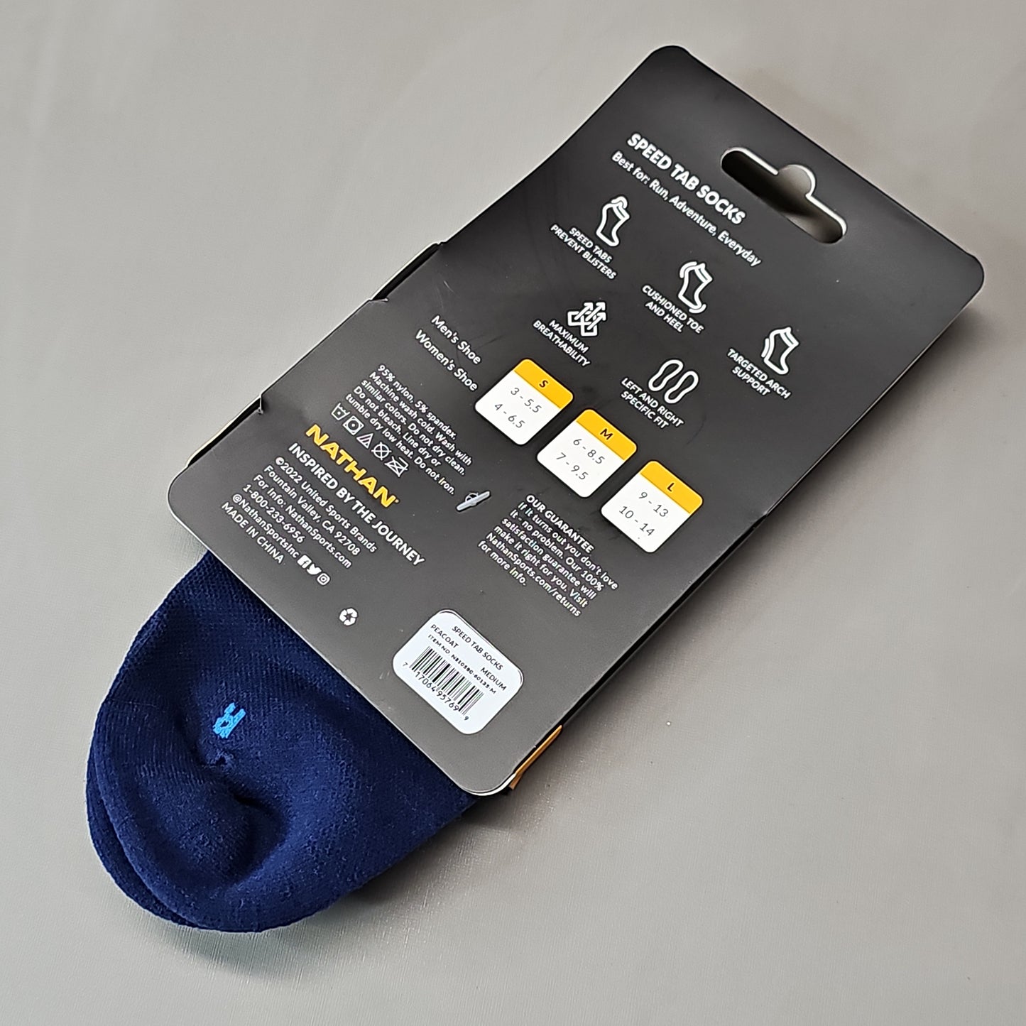 NATHAN Speed Tab Low Cut Socks Unisex Sz M Peacoat NS10580-00001-M (New)