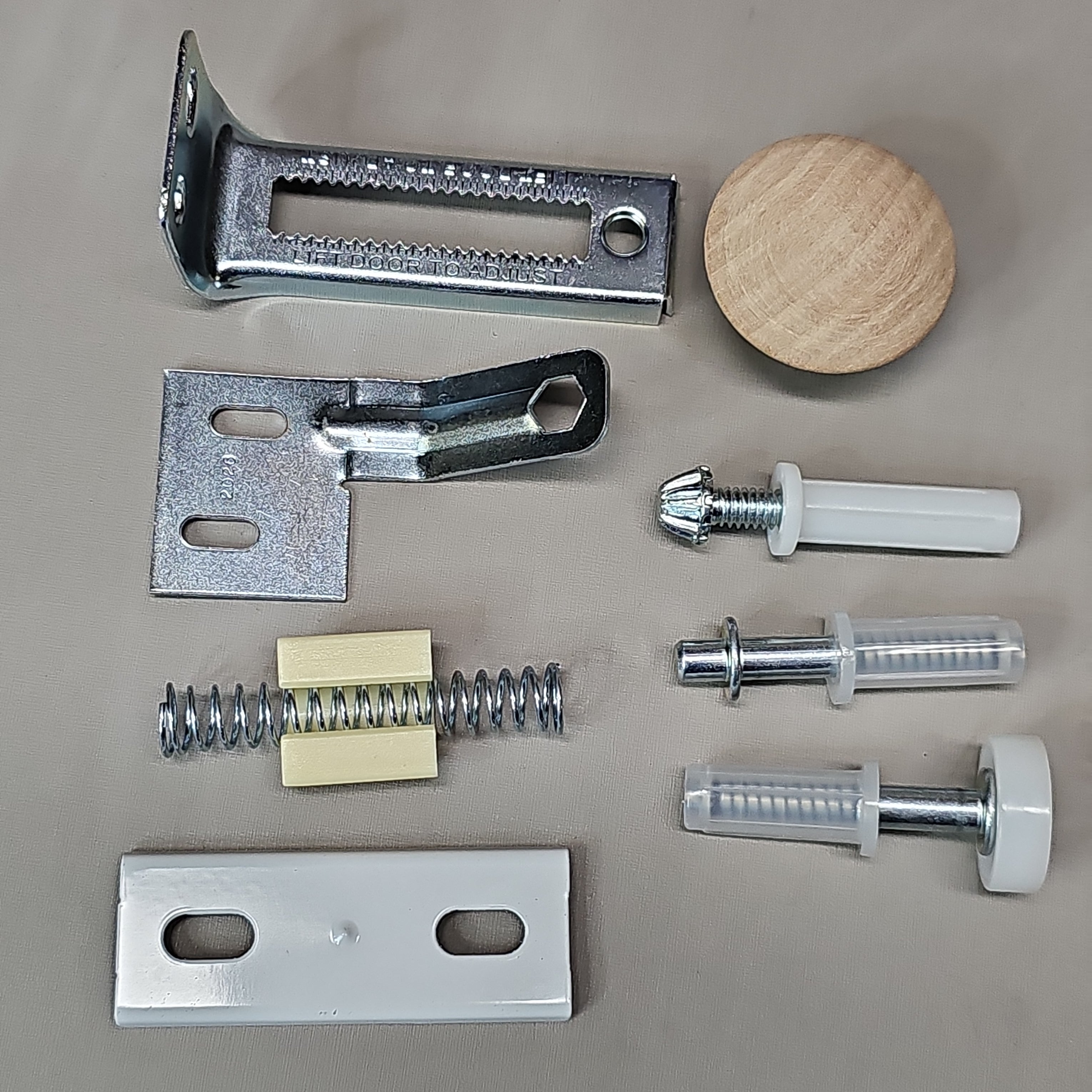 JELDWEN Bifold Closet Door Bag Set 7/8" Track Single Set HW63710 (New