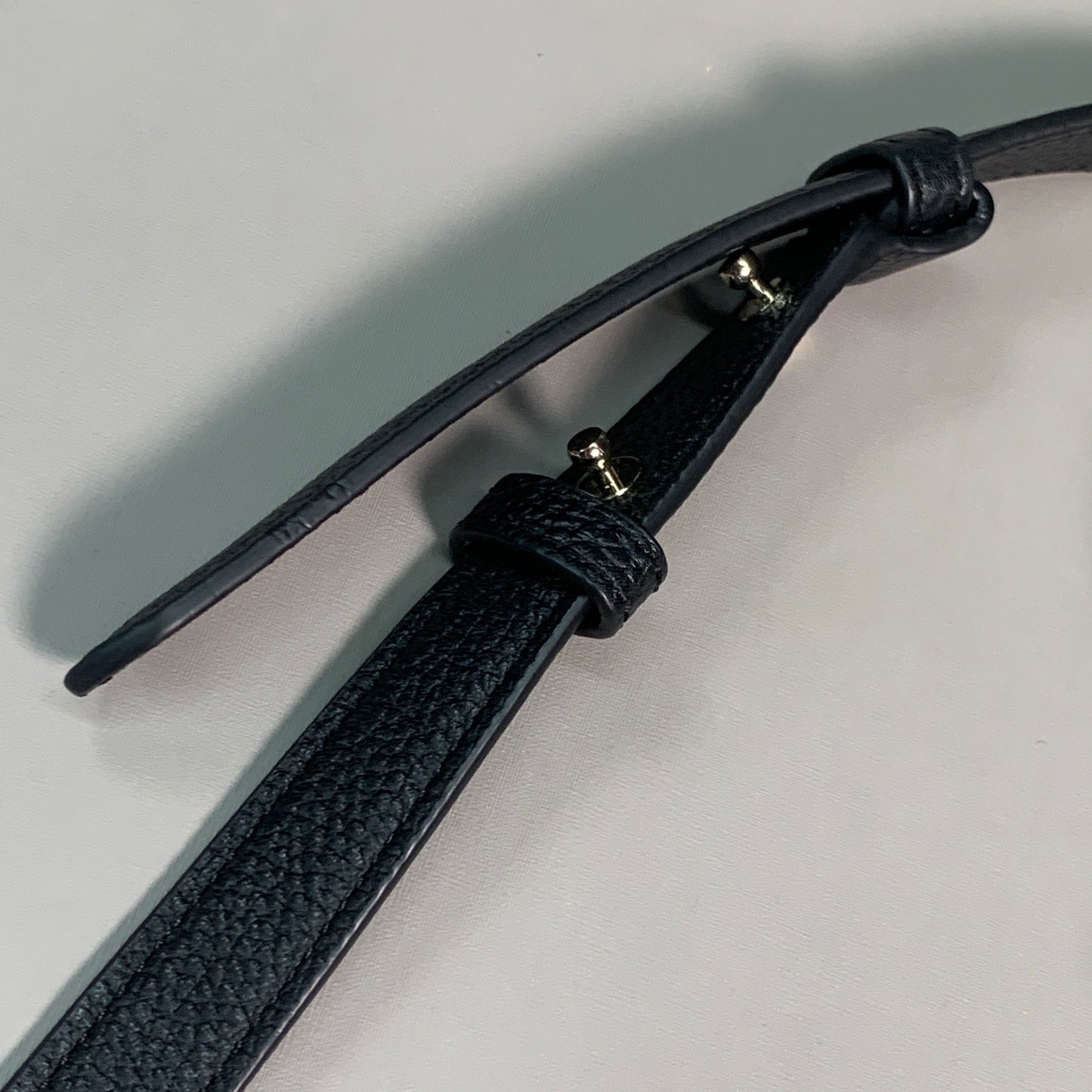 KATE SPADE Hudson Small Messenger Pebbled Leather Bag Black Style No. K6575 (New)