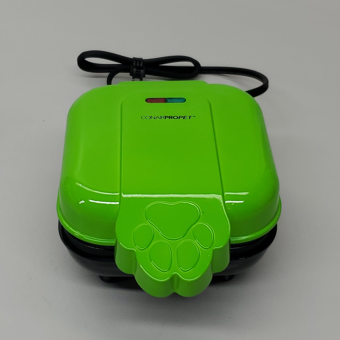 CONAIRPRO PET Goodbone Pet Treat Maker w/Cuisine Recipe Book Green V22568