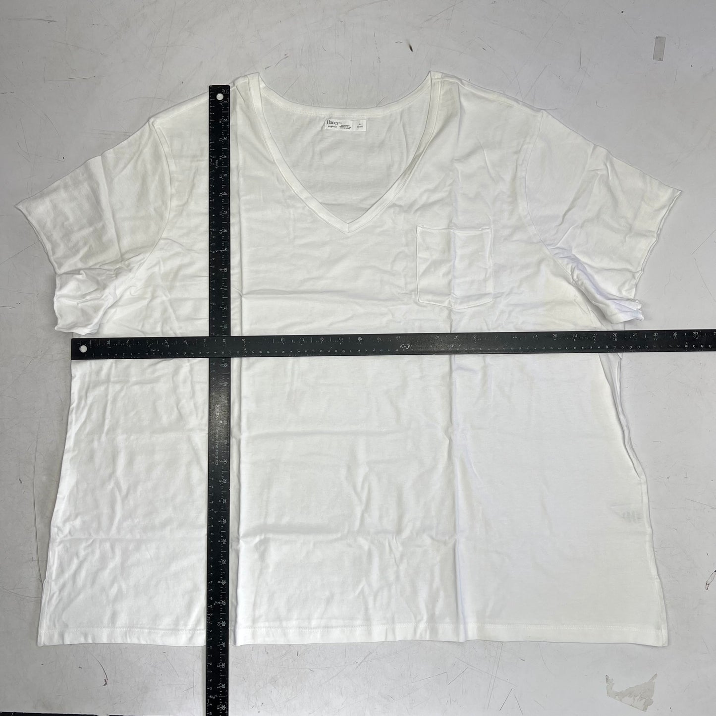 HANES Originals V Neck Tee Shirt W/ Chest Pocket Women's Sz 3X White 0G159P