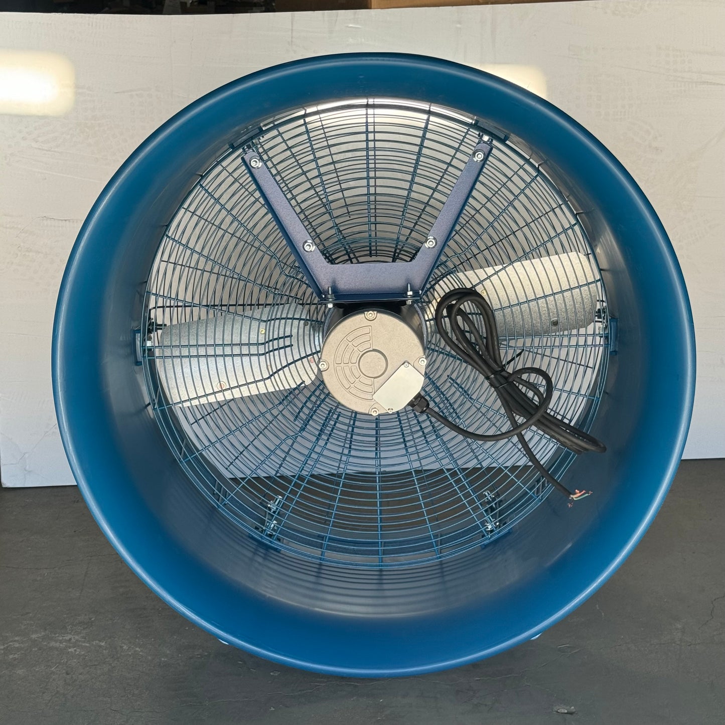 PATTERSON Jet-Stream Fan 36”Hx23L Blue (Small Scratch)