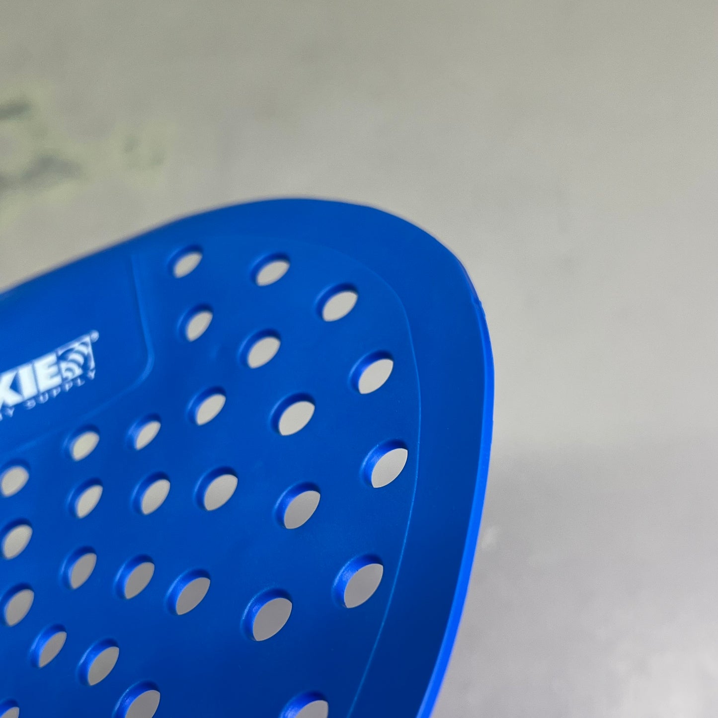 WAXIE (24 PACK) Urinal Screen Flexible Vinyl Unscented One Size Blue W1402N