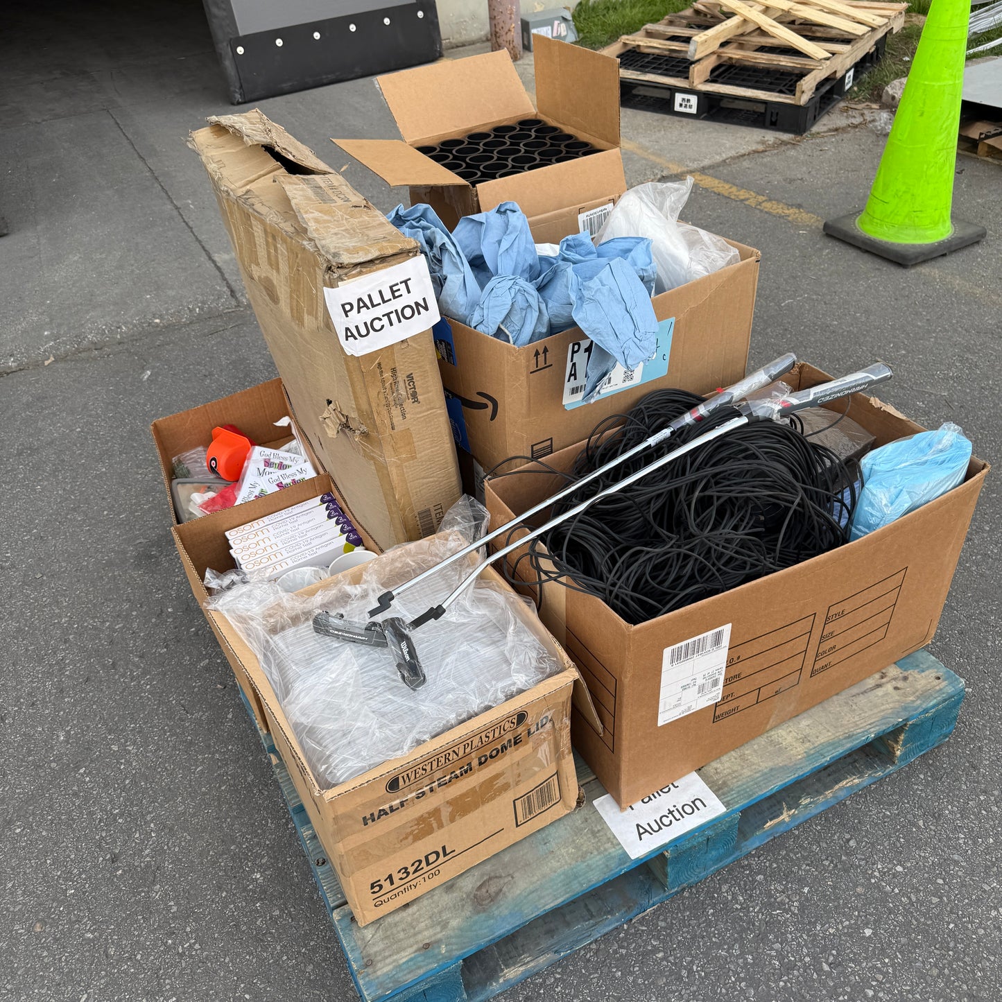 ZA@ Pallet of MIXED Rubber Trim, Plastic Pipes, Coveralls, Broken Putters, & MORE! (AS-IS)