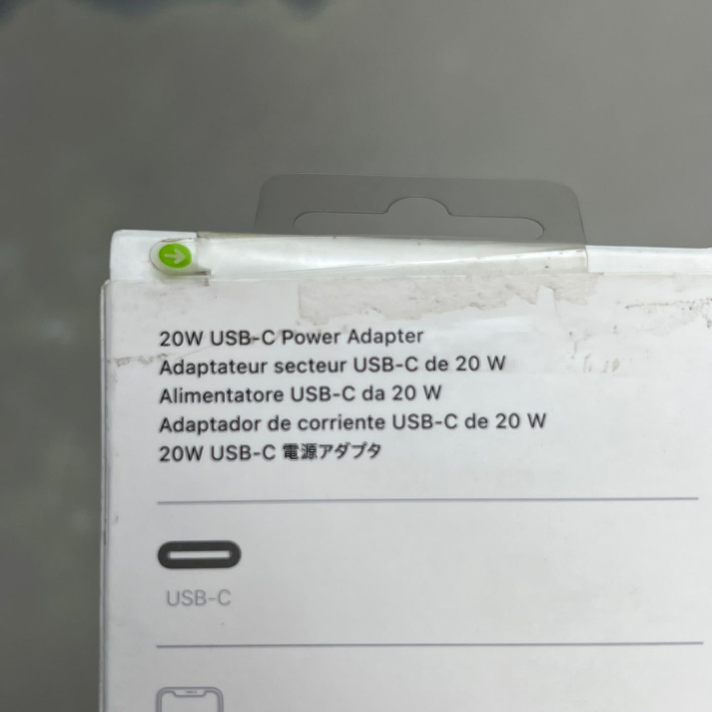 APPLE Fast Charging USB-C Power Adaptor 20 Watt White MHJA3AM/A (Return)