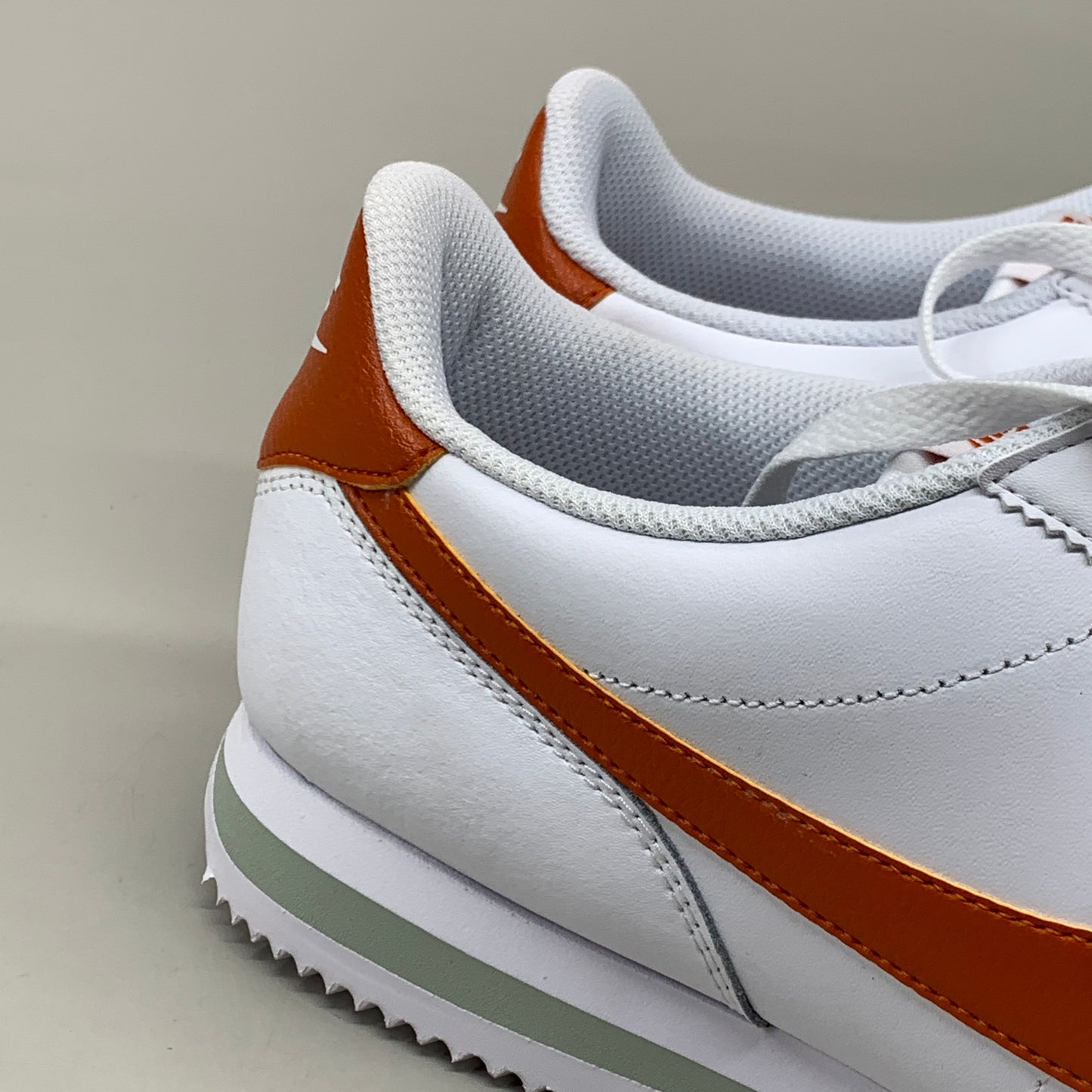 NIKE Cortez White and Campfire Orange 12.5 US/ EUR 47/ UK 1.5 DM4044-102