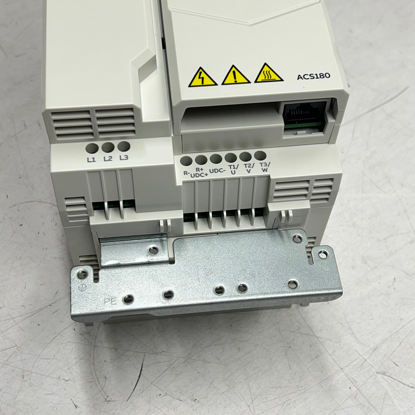 ABB Lv Ac Machinery Drive Module Iec 5.5W 12.6A 400 V White ACS180-04S-12A6-4