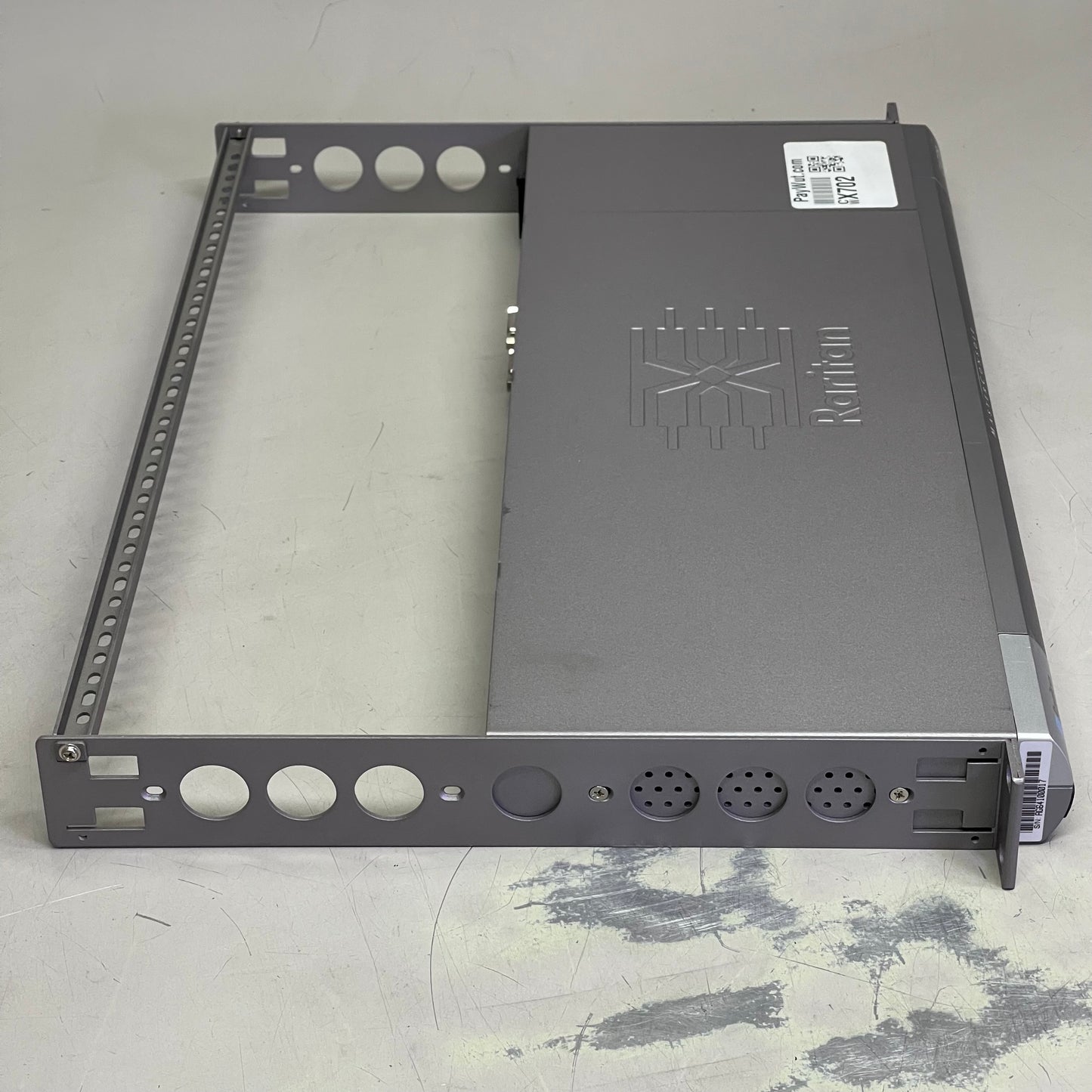 RARITAN MasterConsole CAT28 KVM Switch MCCAT28 (Used, Working)