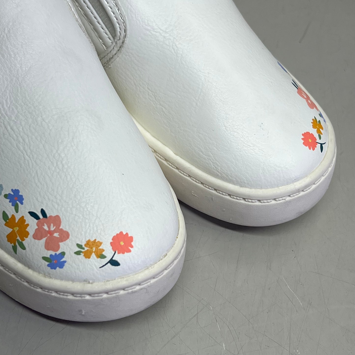 CARTER'S Wipe Clean Floral Slip-On Toddler Shoe Girl's Sz 12 White CF21H03B