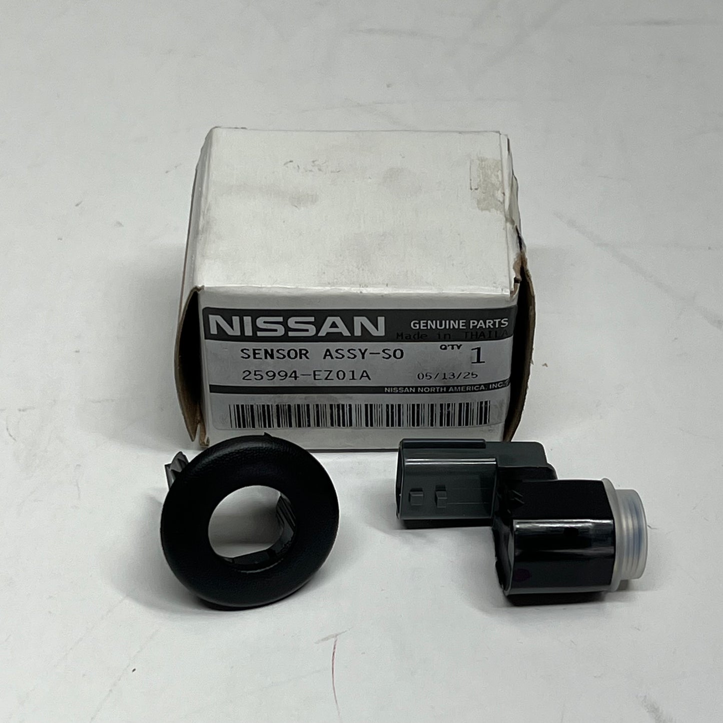 NISSAN Genuine OEM Park Sensor 2016-2021 Nissan 25994-EZ01A