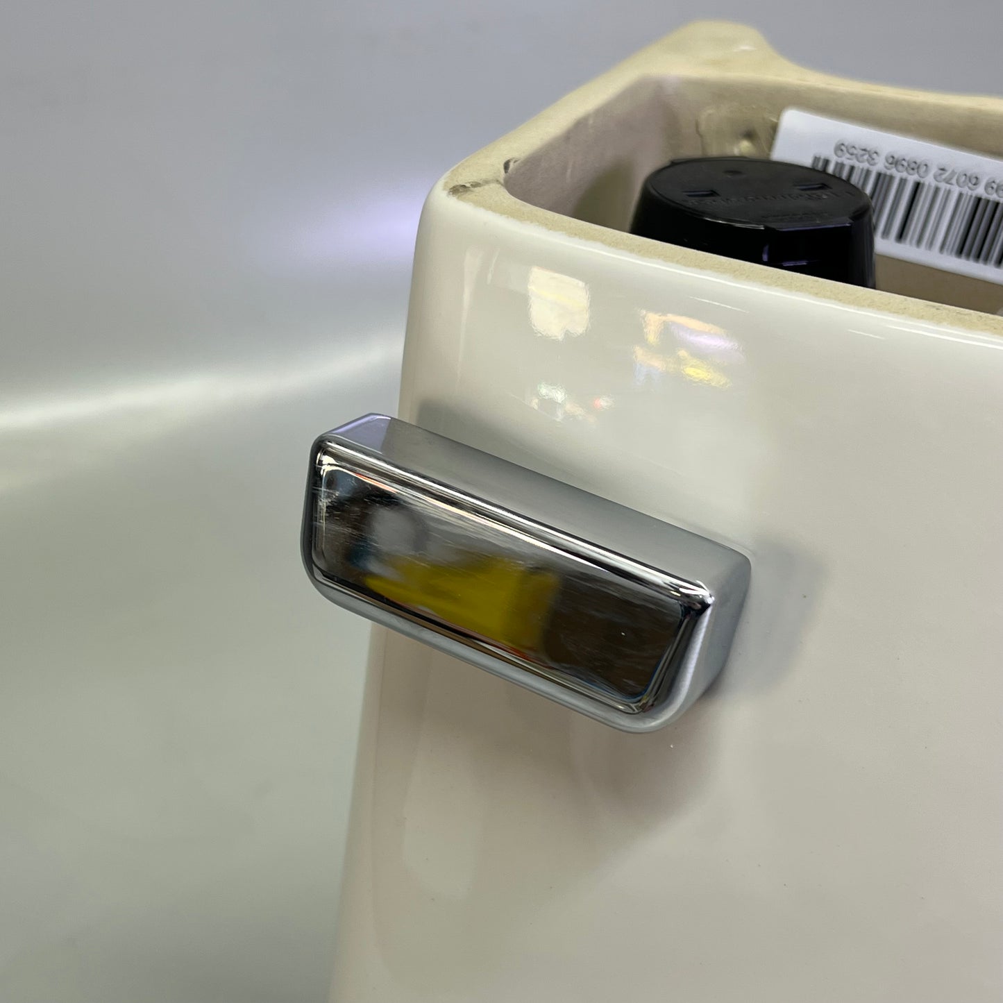 SLOAN Gravity Series Toilet Tank Left Hand 1.28 GPF White 2104010 ST4010