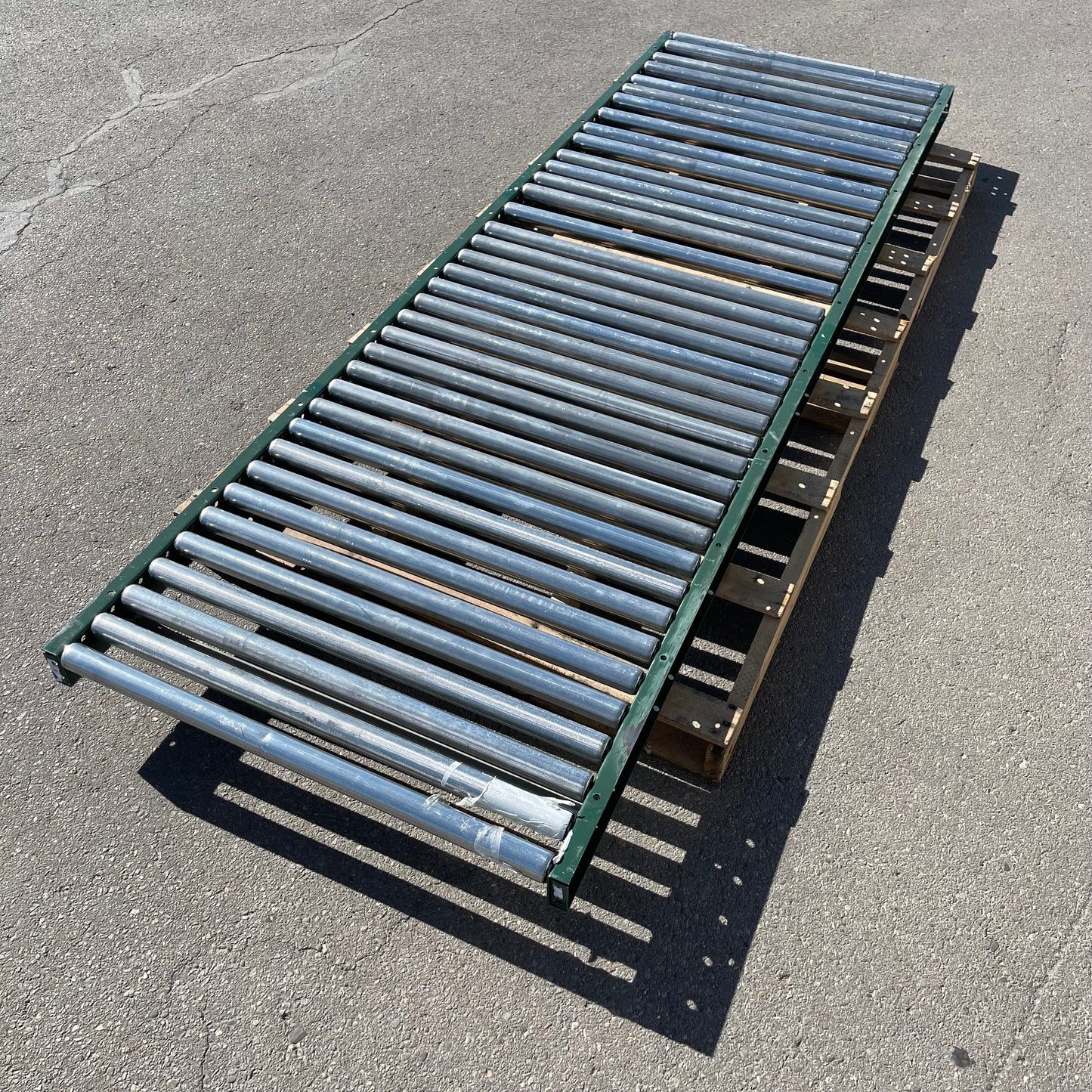 ZA@ Pallet of ASHLAND Gravity Roller Conveyor(AS-IS)