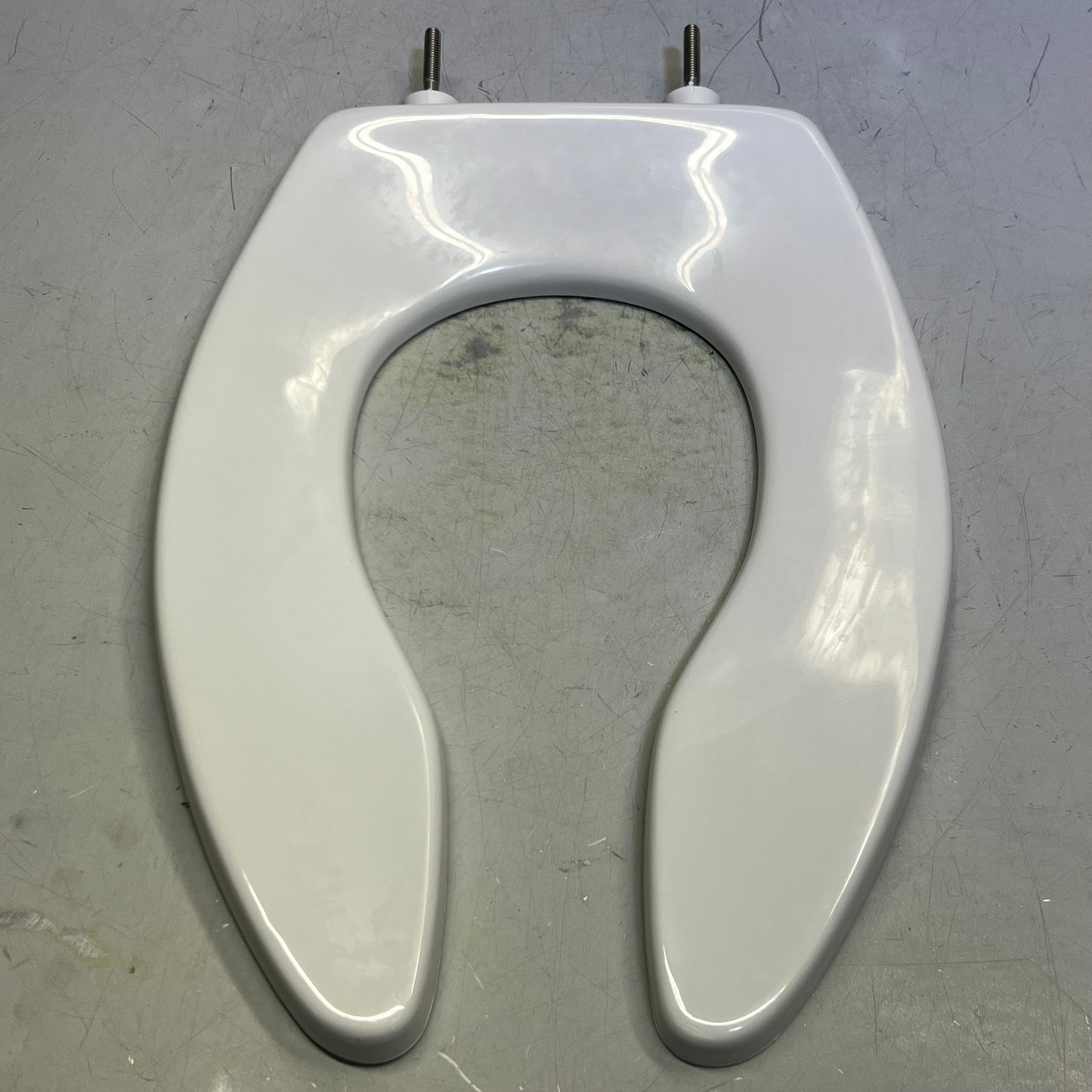 OLSONITE Elongated Plastic Toilet Seat, White 95SSCT000 (New Other, Distressed Box)
