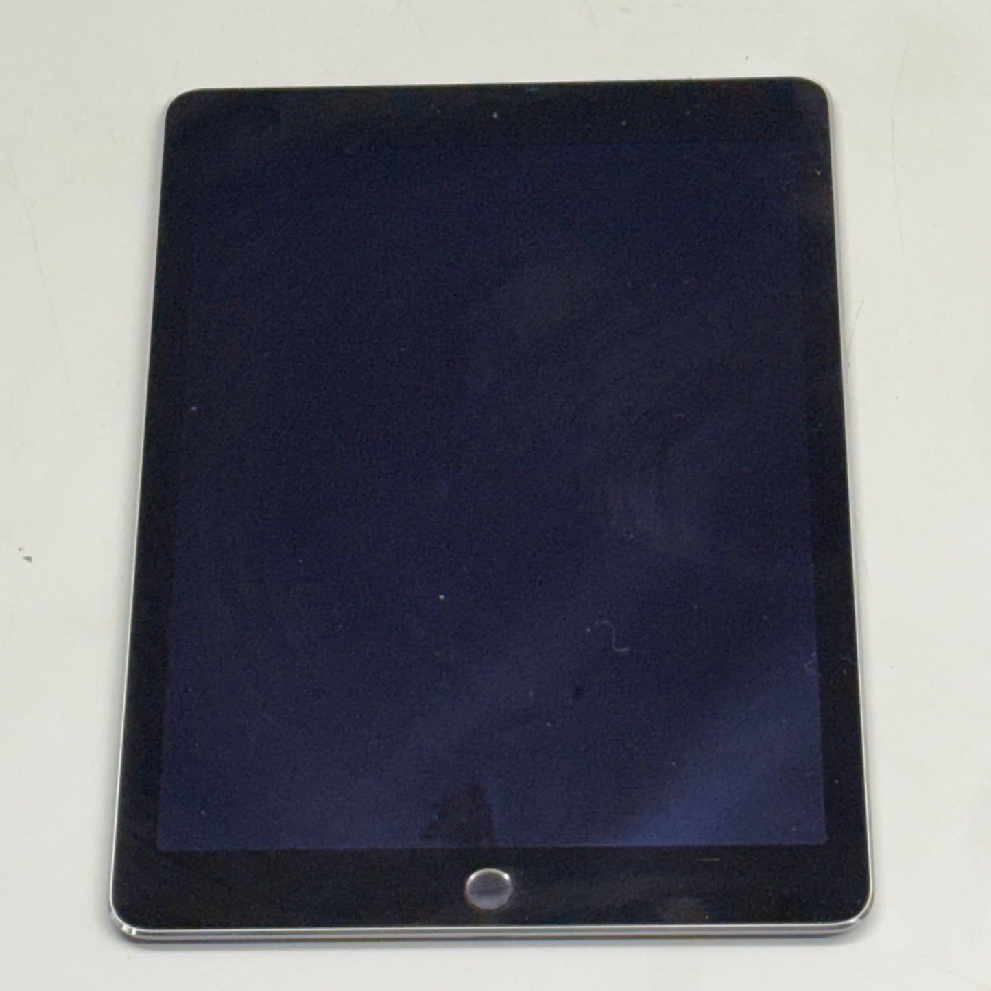 ZA@ APPLE iPad 16GB Memory (Activated but with account on it)