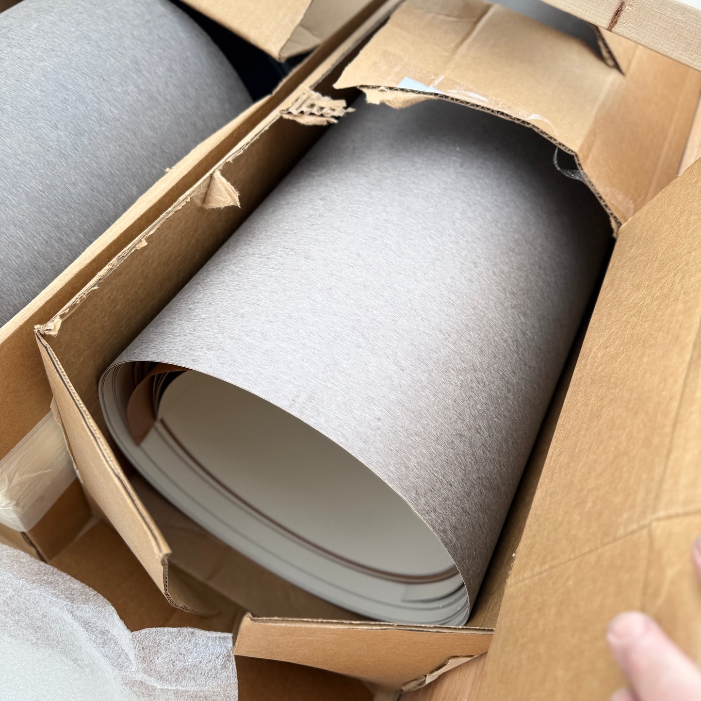 ZA@ Pallet of REBORN CABINETS Pressed Wood Cabinetry Parts Black, White (AS-IS)