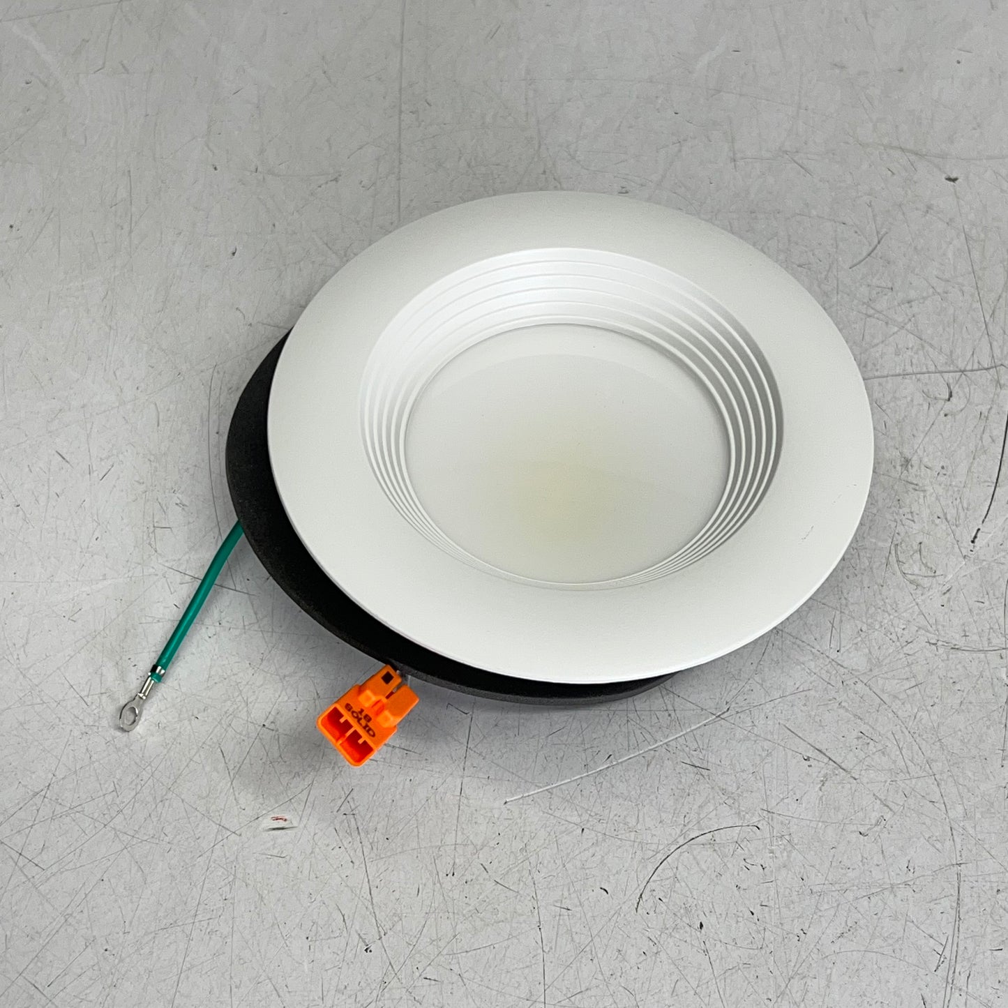 HALO (SET OF 4) Baffle Downlight Bulb & Trim Replacement White LT4069FS1EWHR4PK