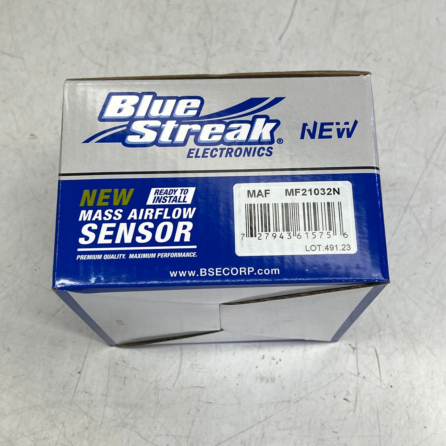 BLUE STREAK Mass Airflow Sensor for Chevrolet, Mazda & Suzuki Models MF21032N