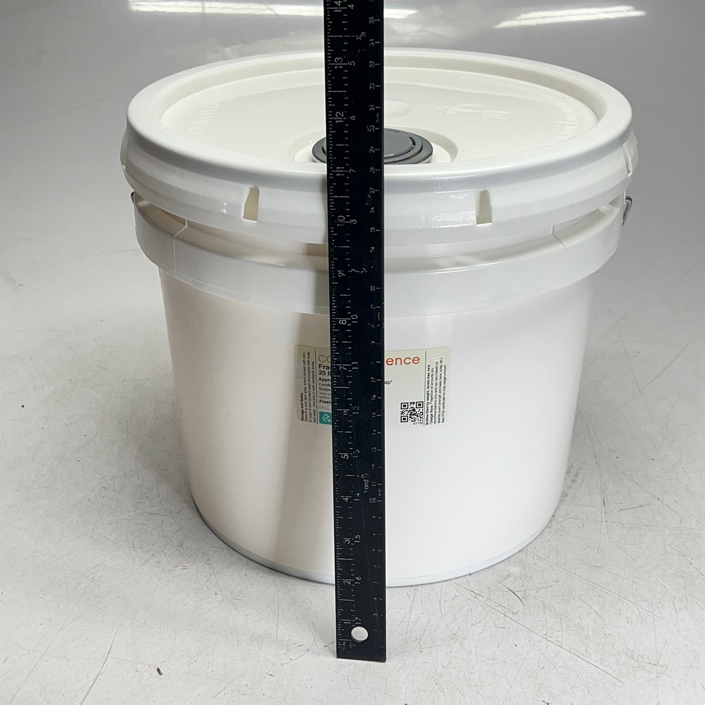 CANDLE SCIENCE Fraser Fir Fragrance Oil For Soaps & Candles Woody Scent 25 Lb