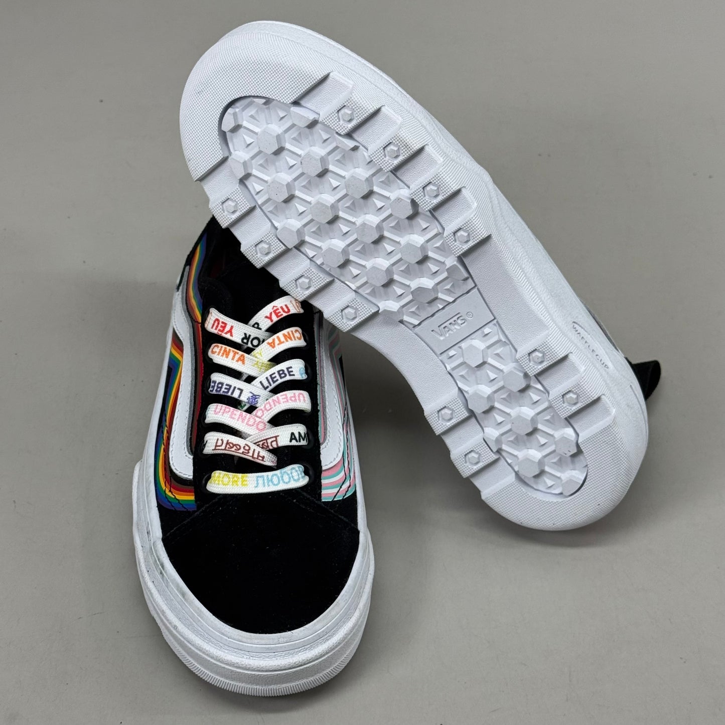 VANS Old Skool Sentry WC Pride Sneaker Women's 5.0 Men's 3.5 Rainbow/Black/White