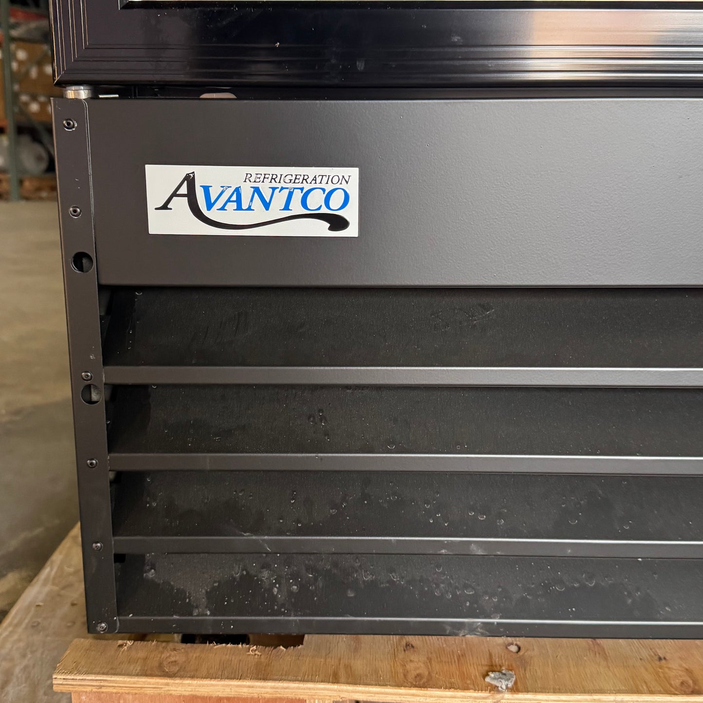 AVANTCO 53" Black Swing Glass Door Merchandiser Freezer with LED Lighting 178GDC49HCB (Cosmetic Damage - 100% Working)