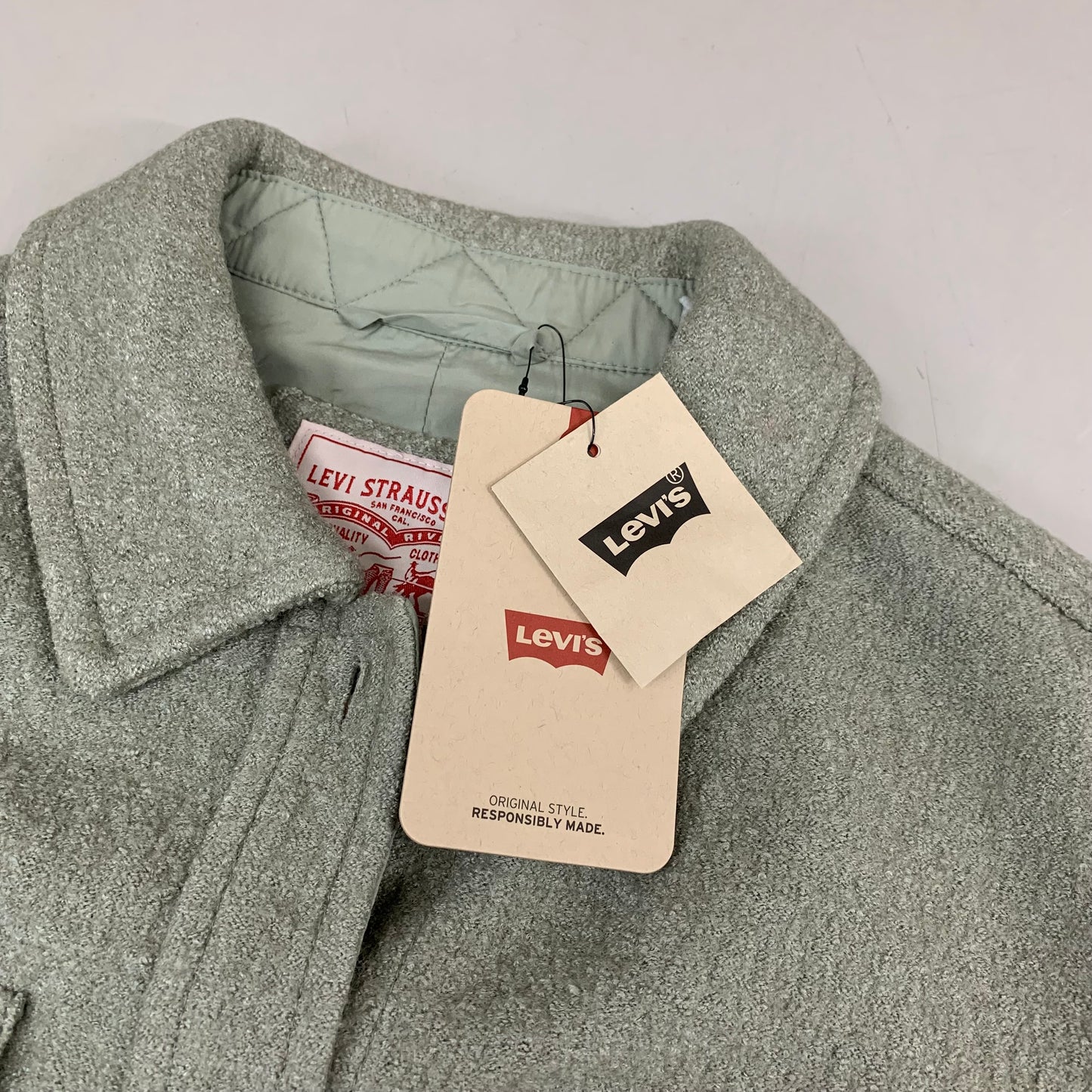 LEVI'S Front Button Cropped Jacket W/ Laydown Collar Women's Medium Tea Green 595450040