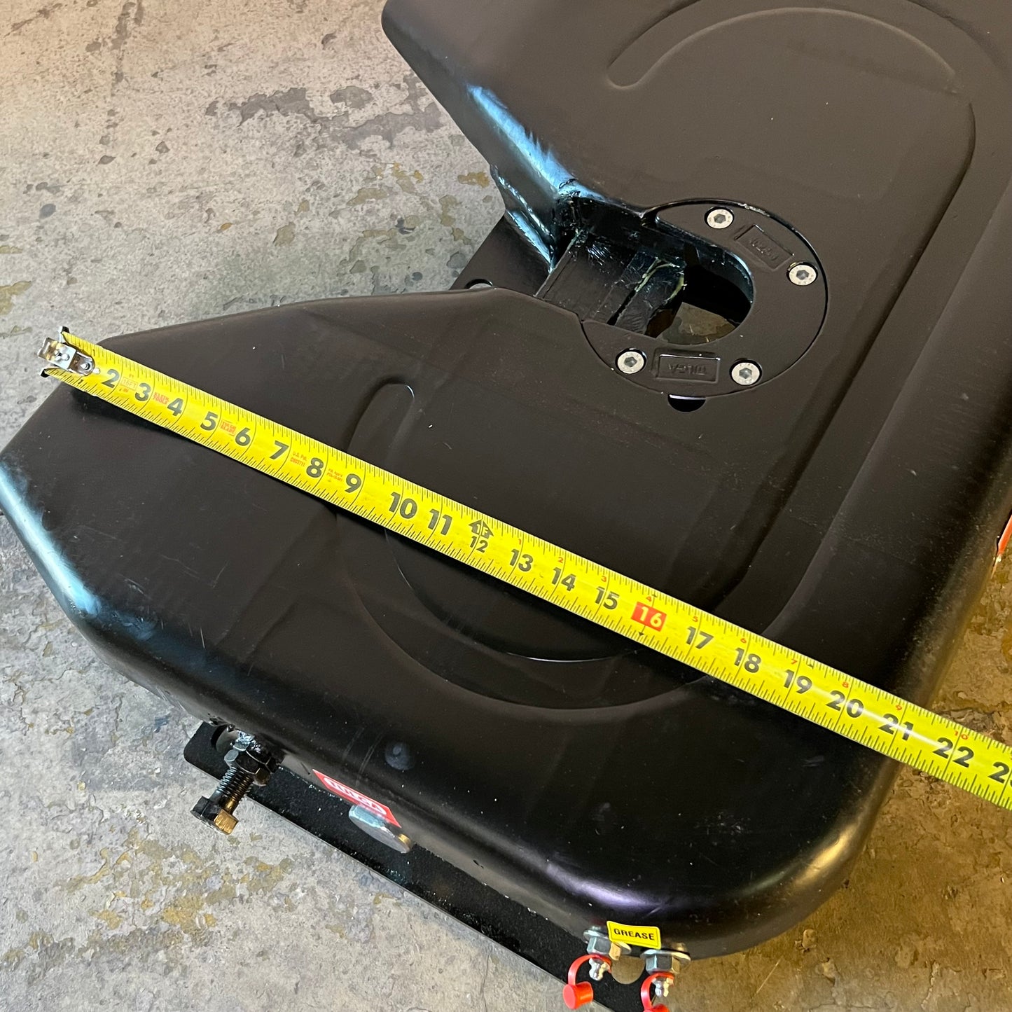 TULGA T10 Fifth Wheel Hitch 36k for Chassis Sz 21"W x 27"L x 6"H