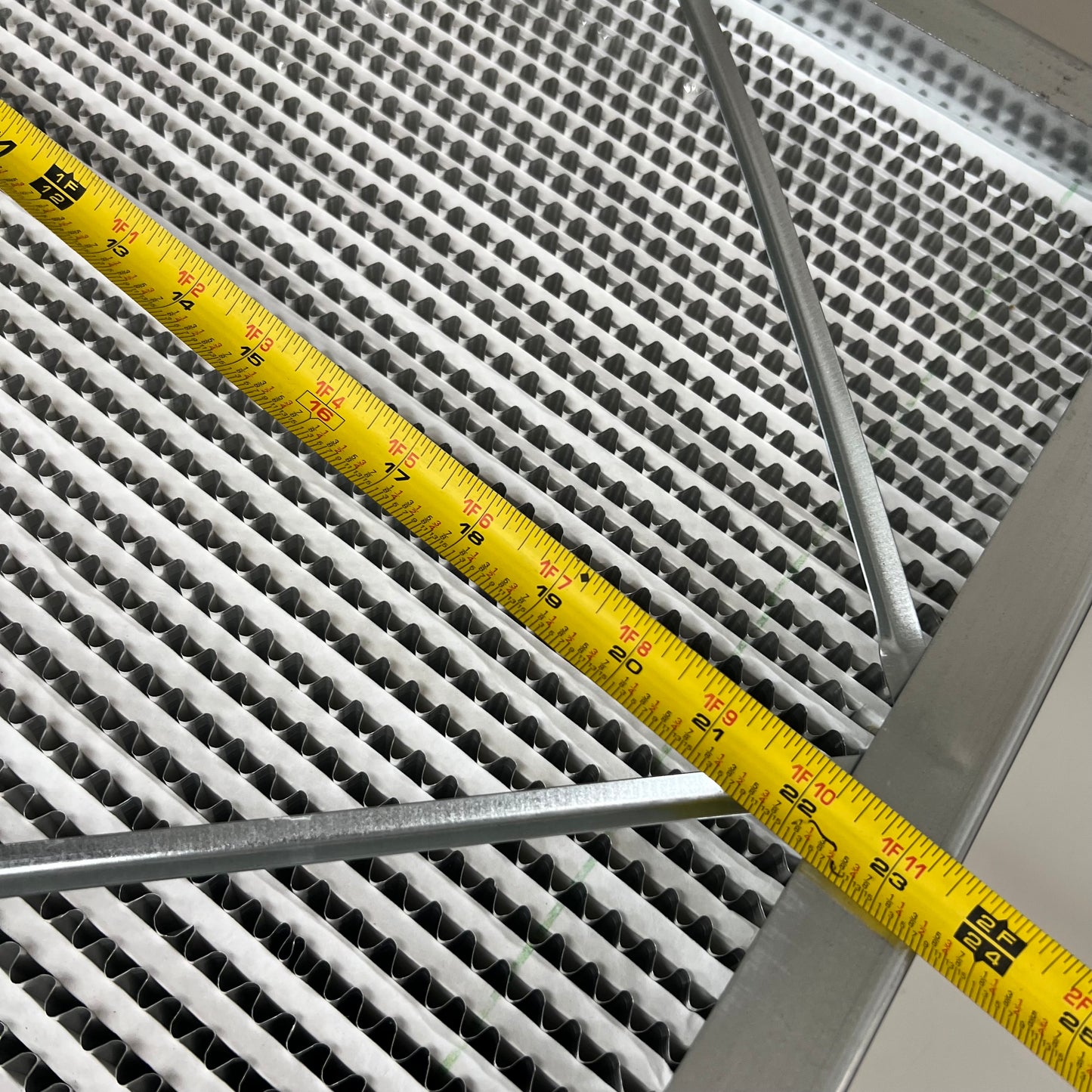 AEROSTAR Cartridge Air Filter W/ Single Header 24"x24"x12" 16290